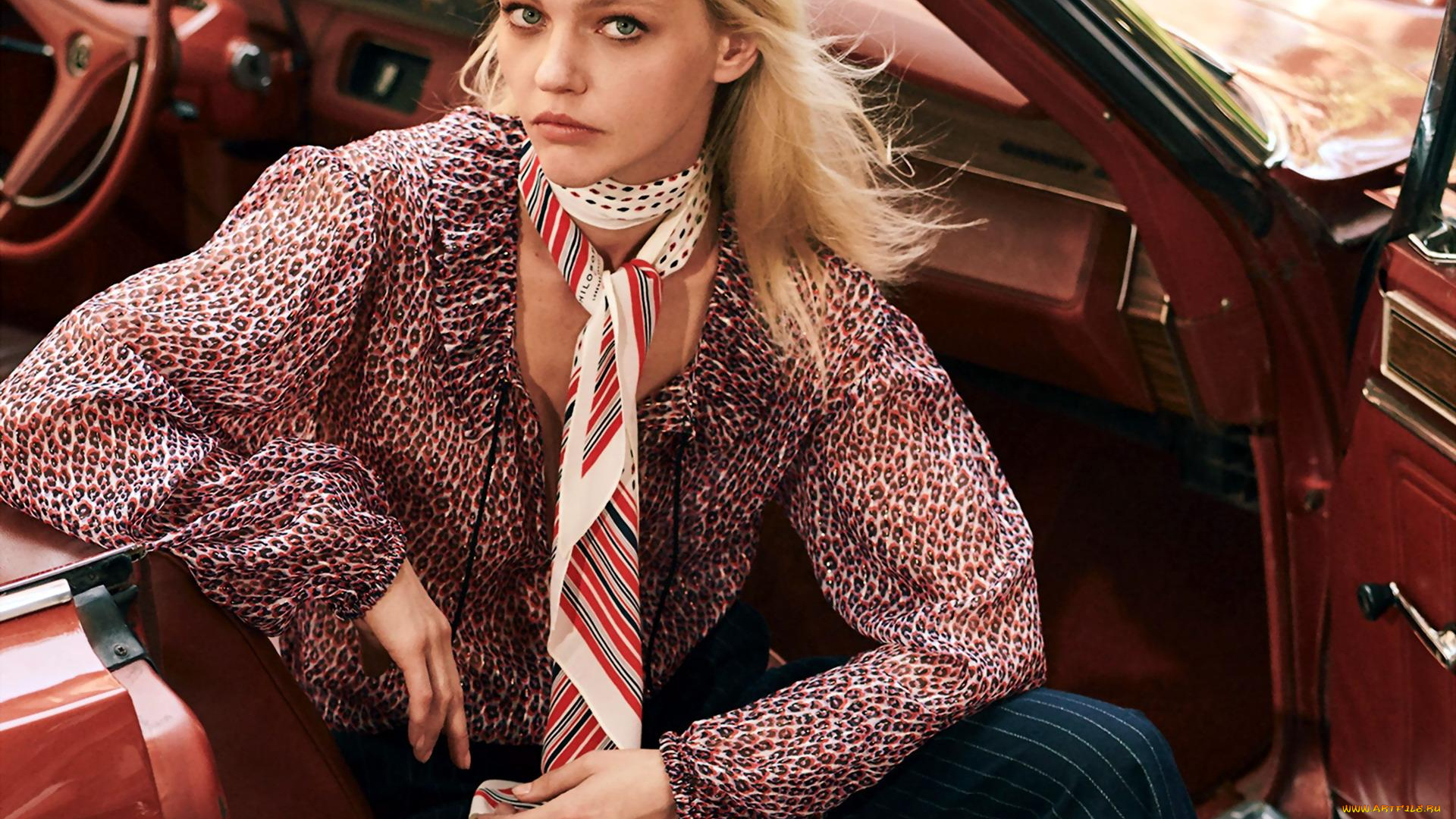 девушки, саша, пивоварова, модель, блондинка, шарф, блузка, машина