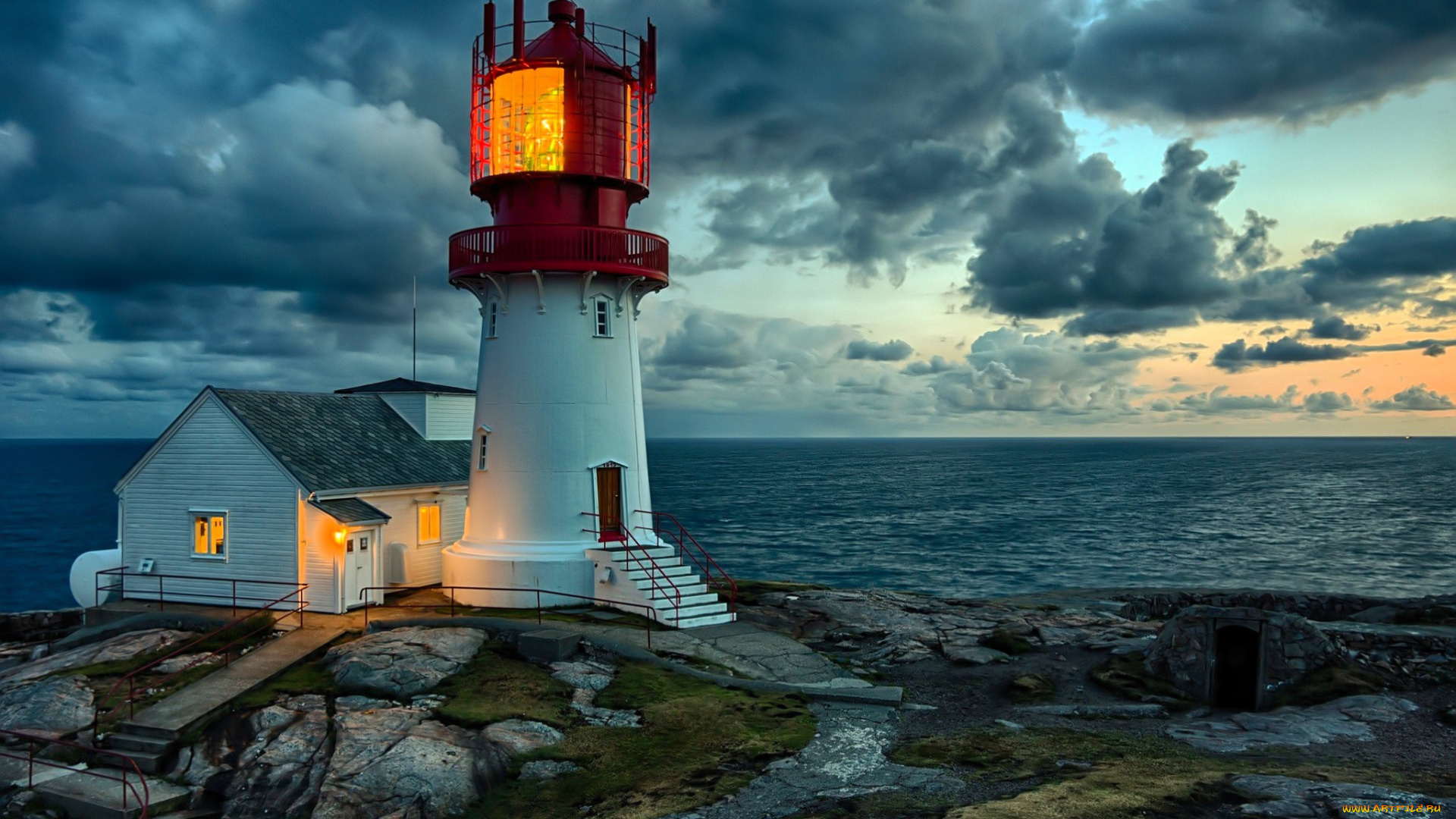 линдеснес, , норвегия, природа, маяки, маяк, дом, лестница, камни, берег, море, тучи