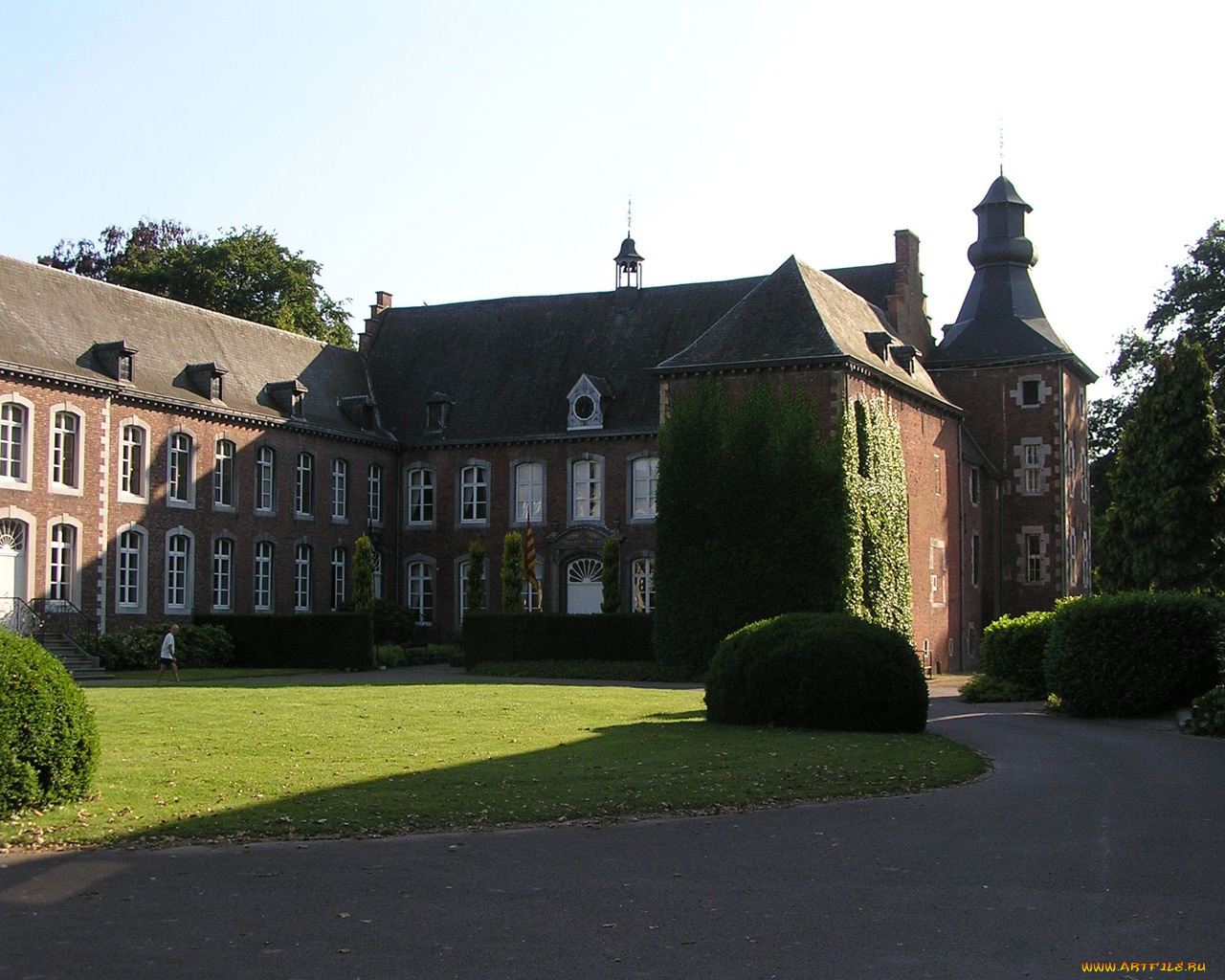 города, дворцы, замки, крепости