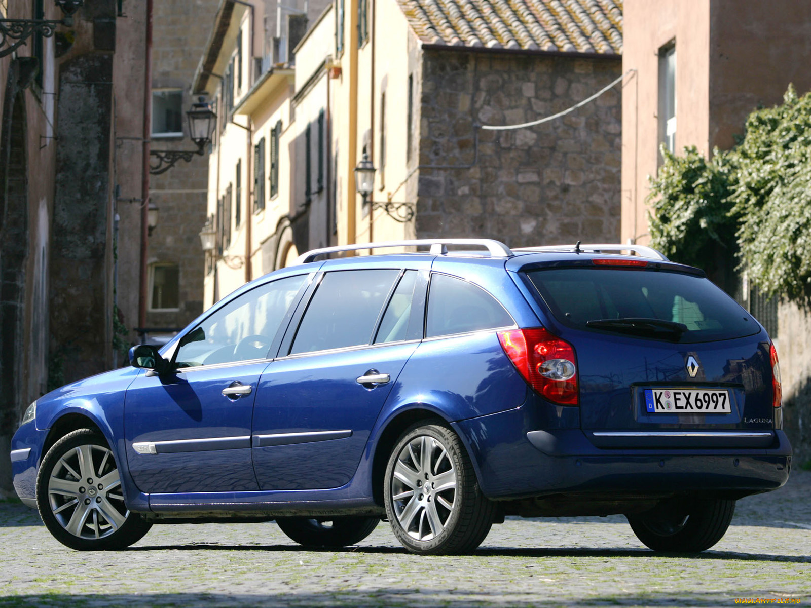 автомобили, renault