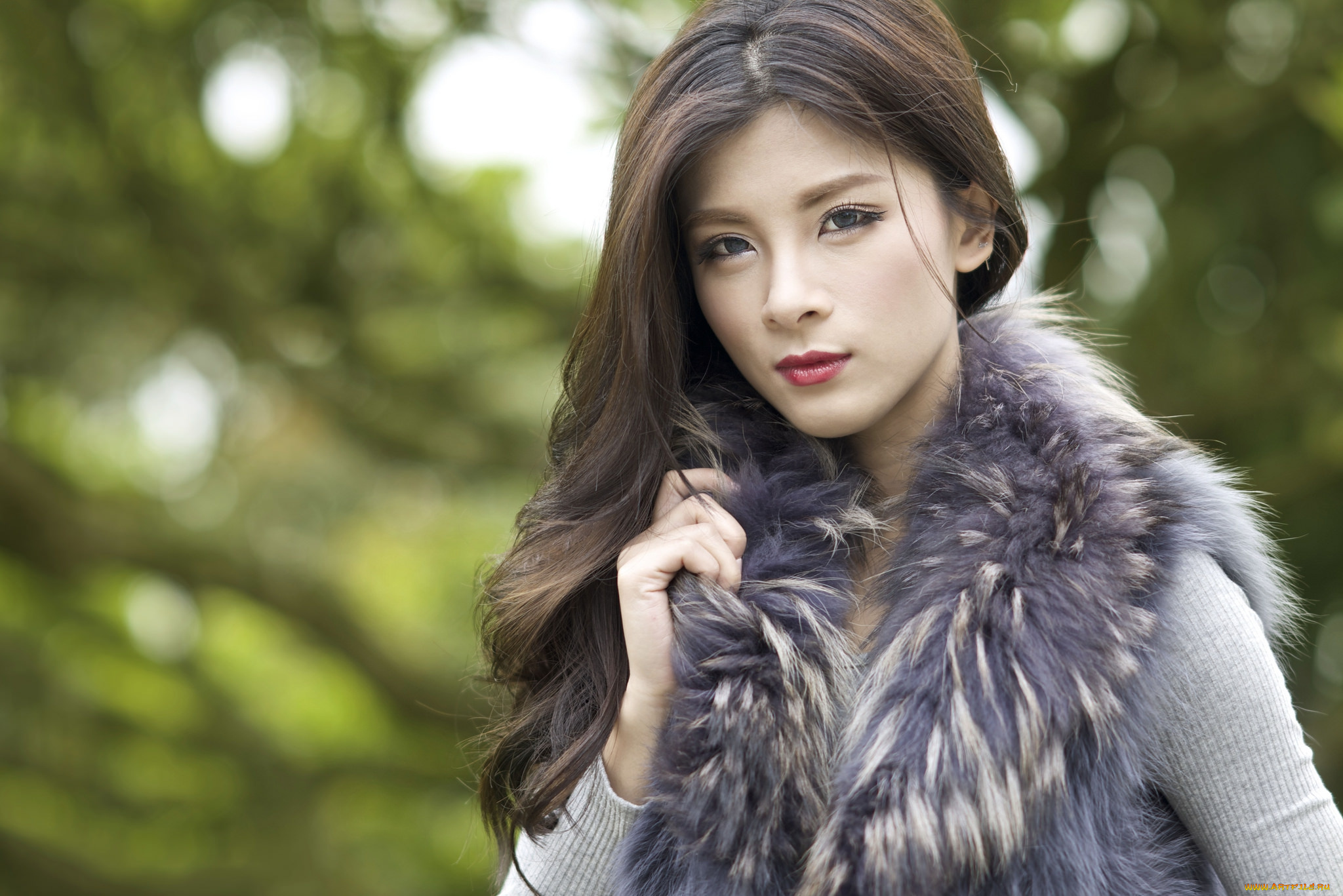 девушки, fion, lau, жест, прическа, взгляд, лицо