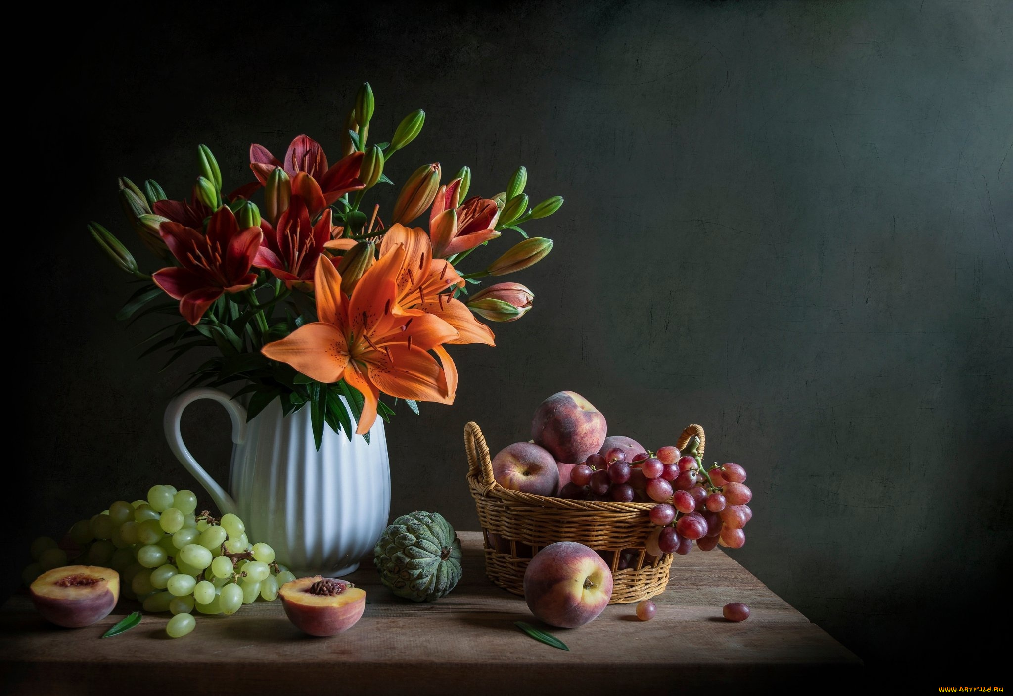 еда, натюрморт, персики, артишок, листья, ягоды, кувшин, фрукты, still, life, виноград, цветы, лилии, корзинка