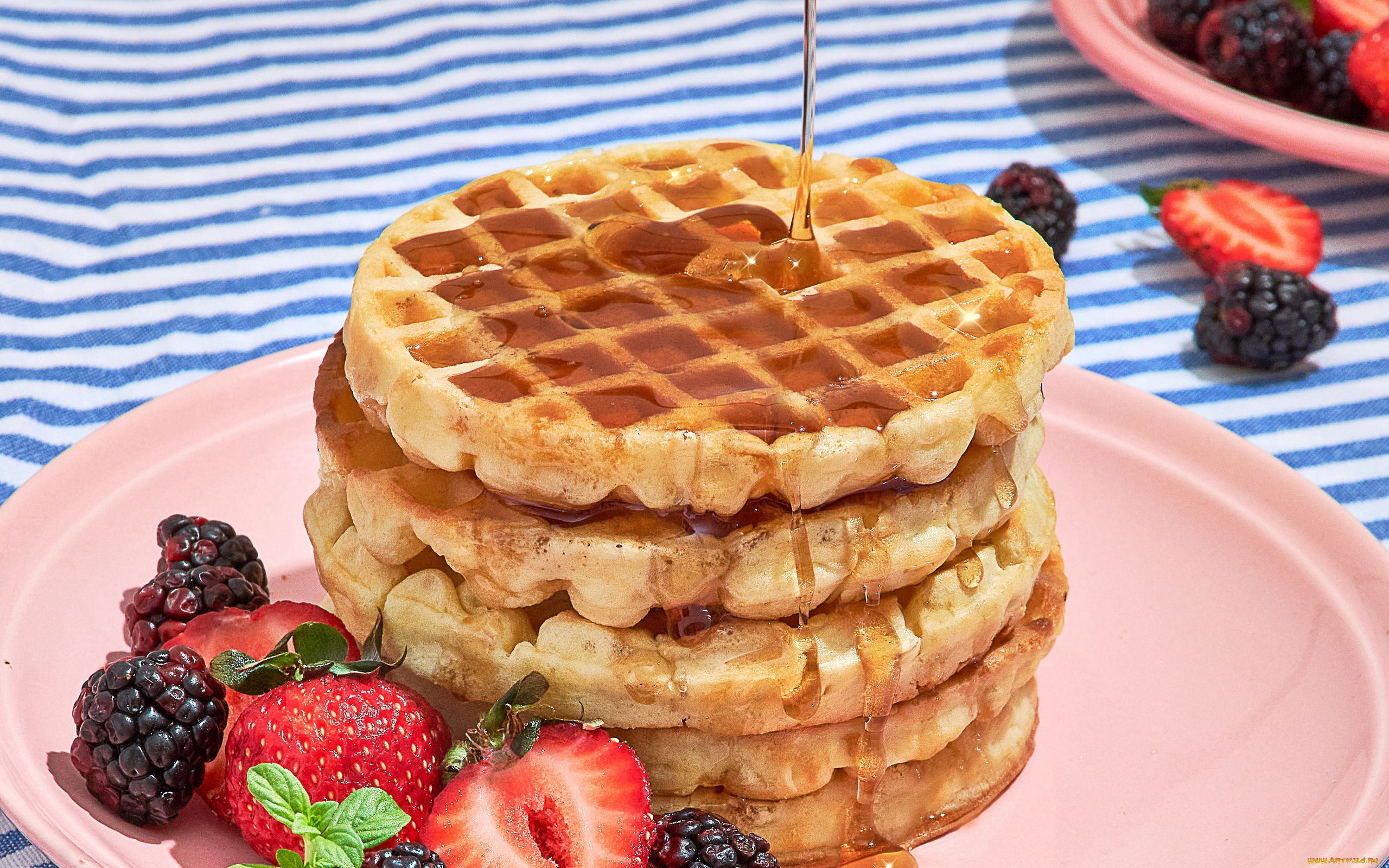 еда, блины, , оладьи, вафли, мед, ягоды