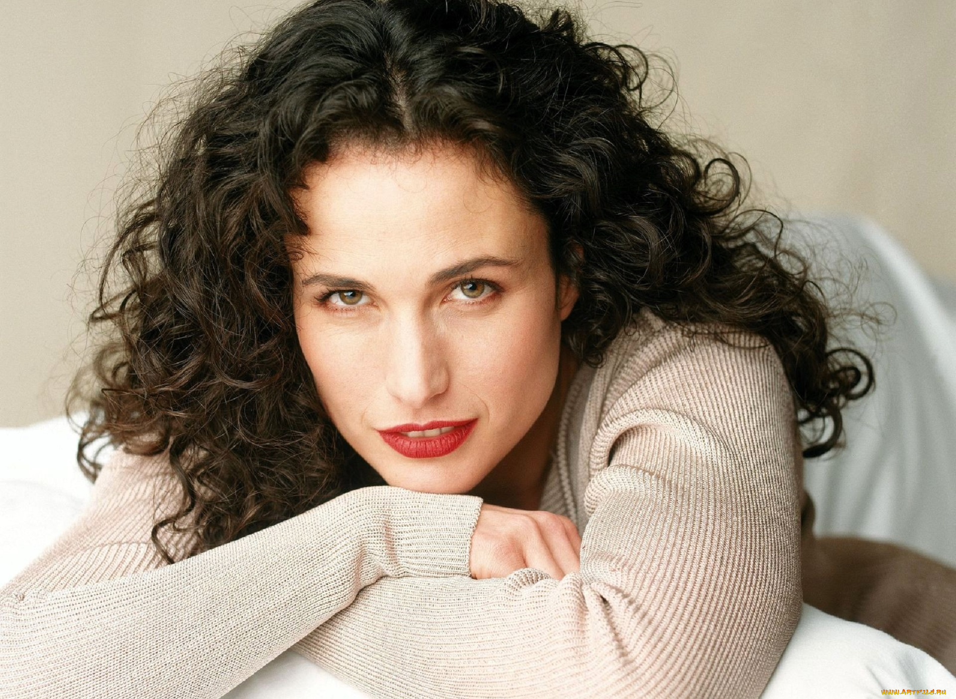 девушки, andie, macdowell, актриса, шатенка, лицо, свитер