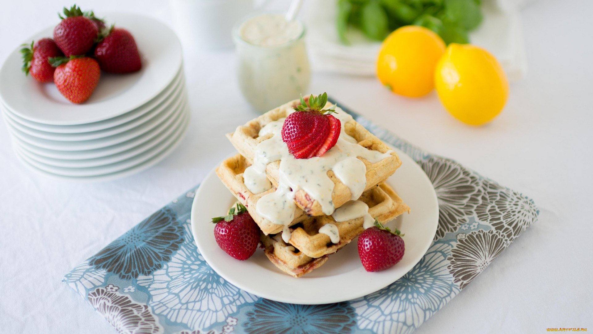 еда, пирожные, кексы, печенье, крем, клубника, лимоны, вафли