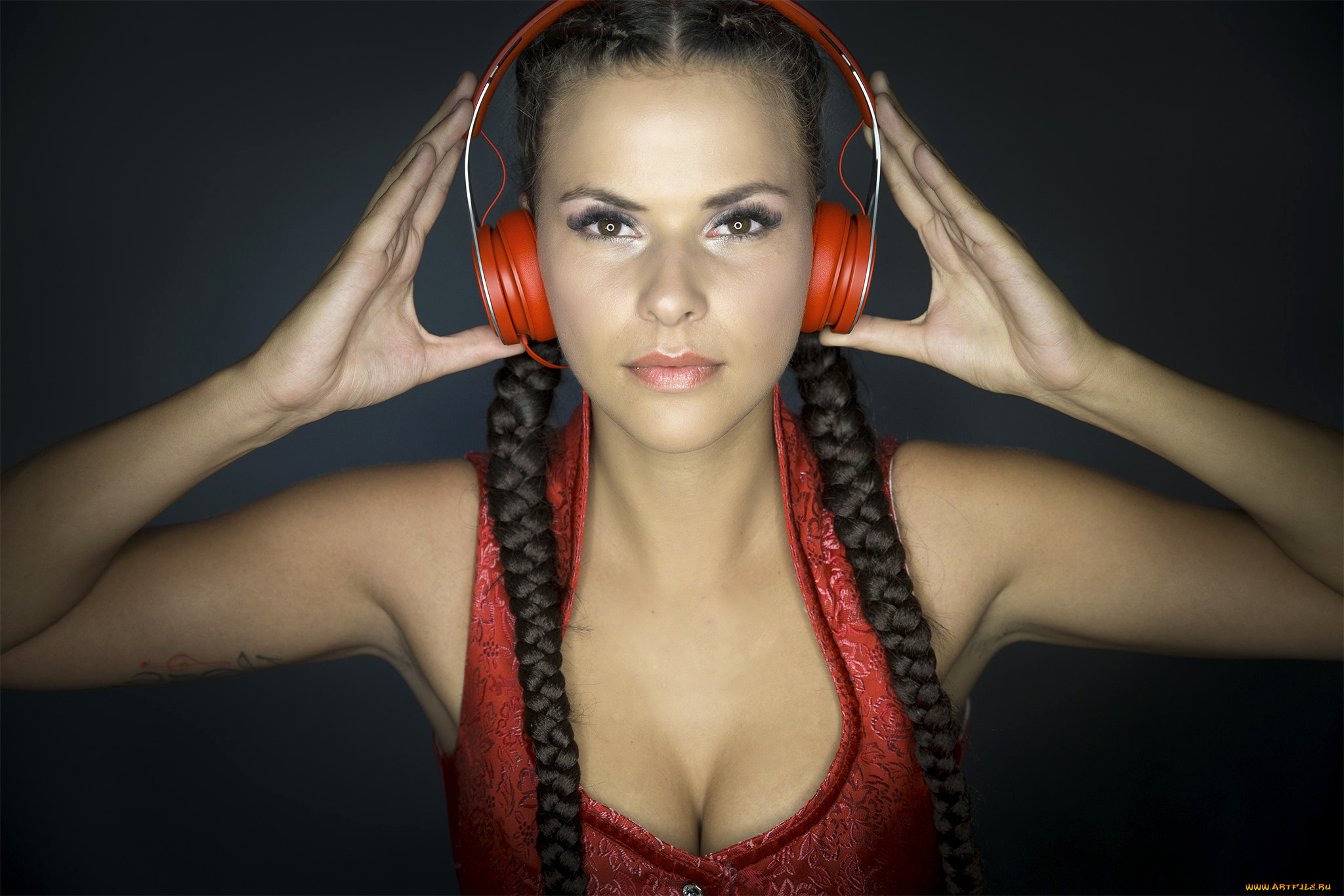 девушки, -unsort, , брюнетки, темноволосые, косы, наушники