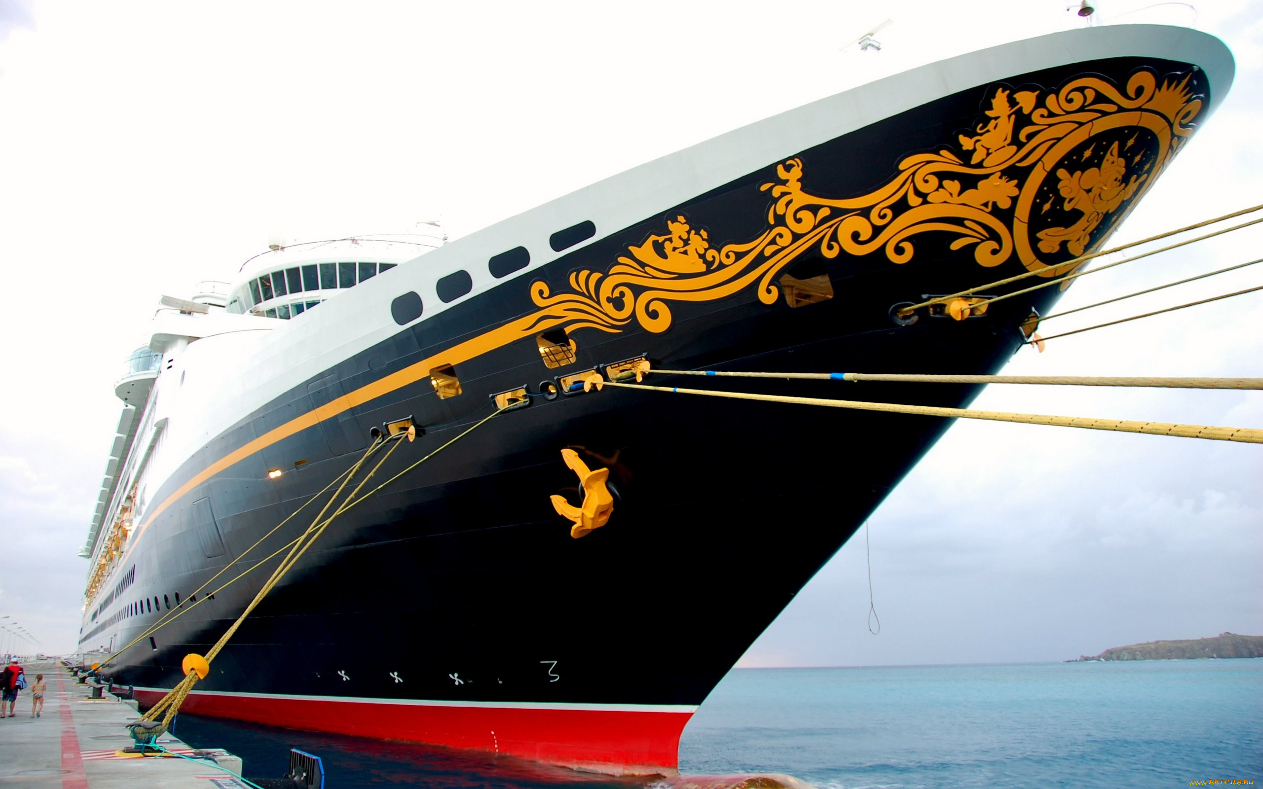 корабли, лайнеры