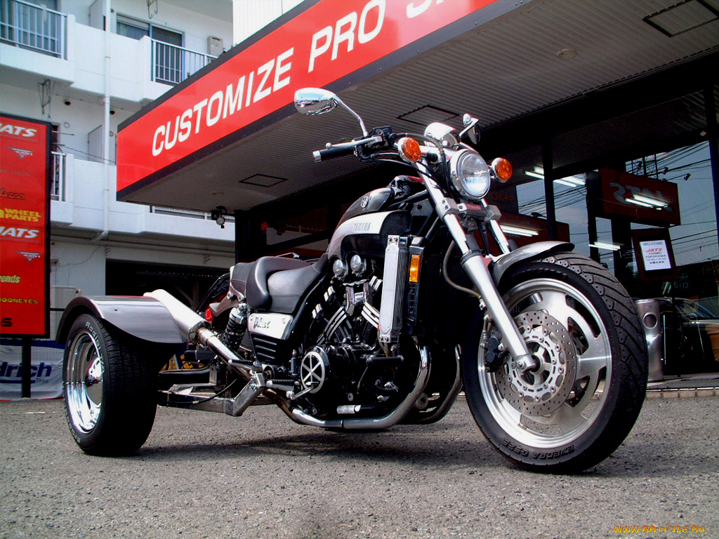 мотоциклы, трёхколёсные