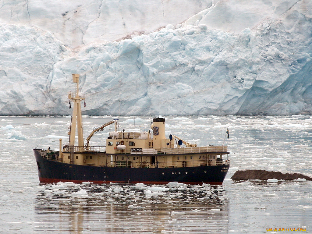 корабли, теплоходы