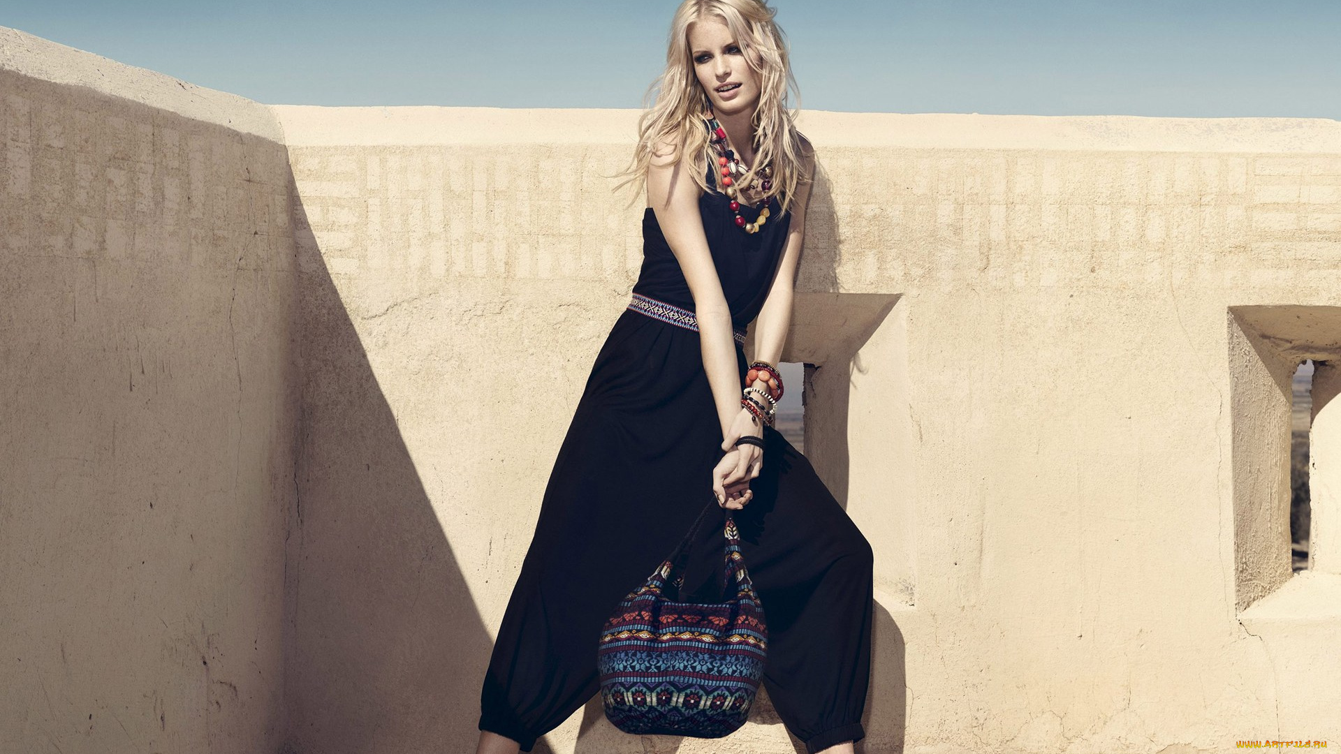 Caroline, Winberg, девушки