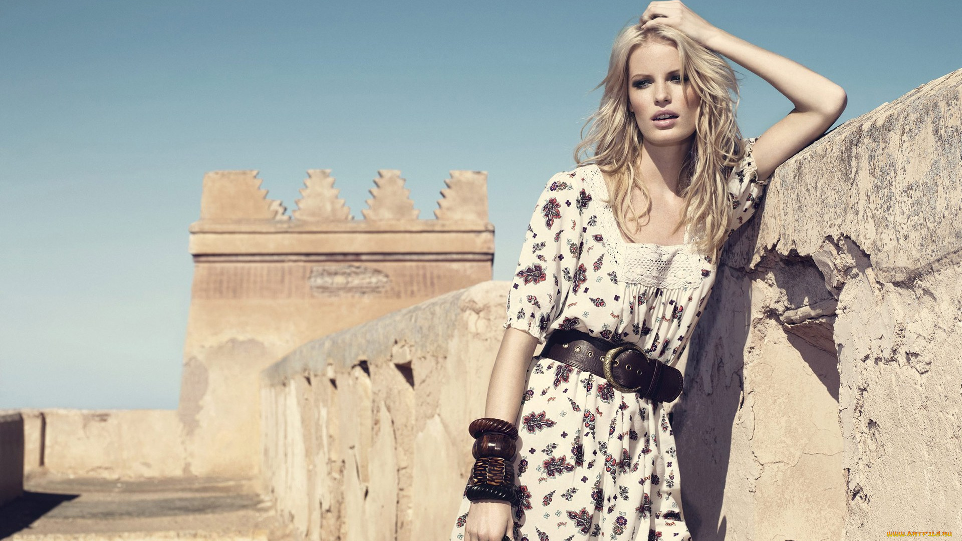 Caroline, Winberg, девушки