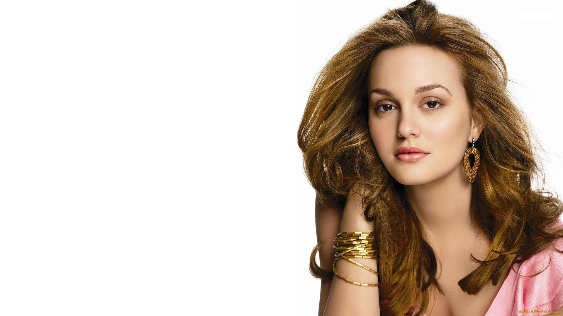 leighton, marissa, claire, meester, девушки, leighton, meester, рыжая, серьги, браслеты, декольте