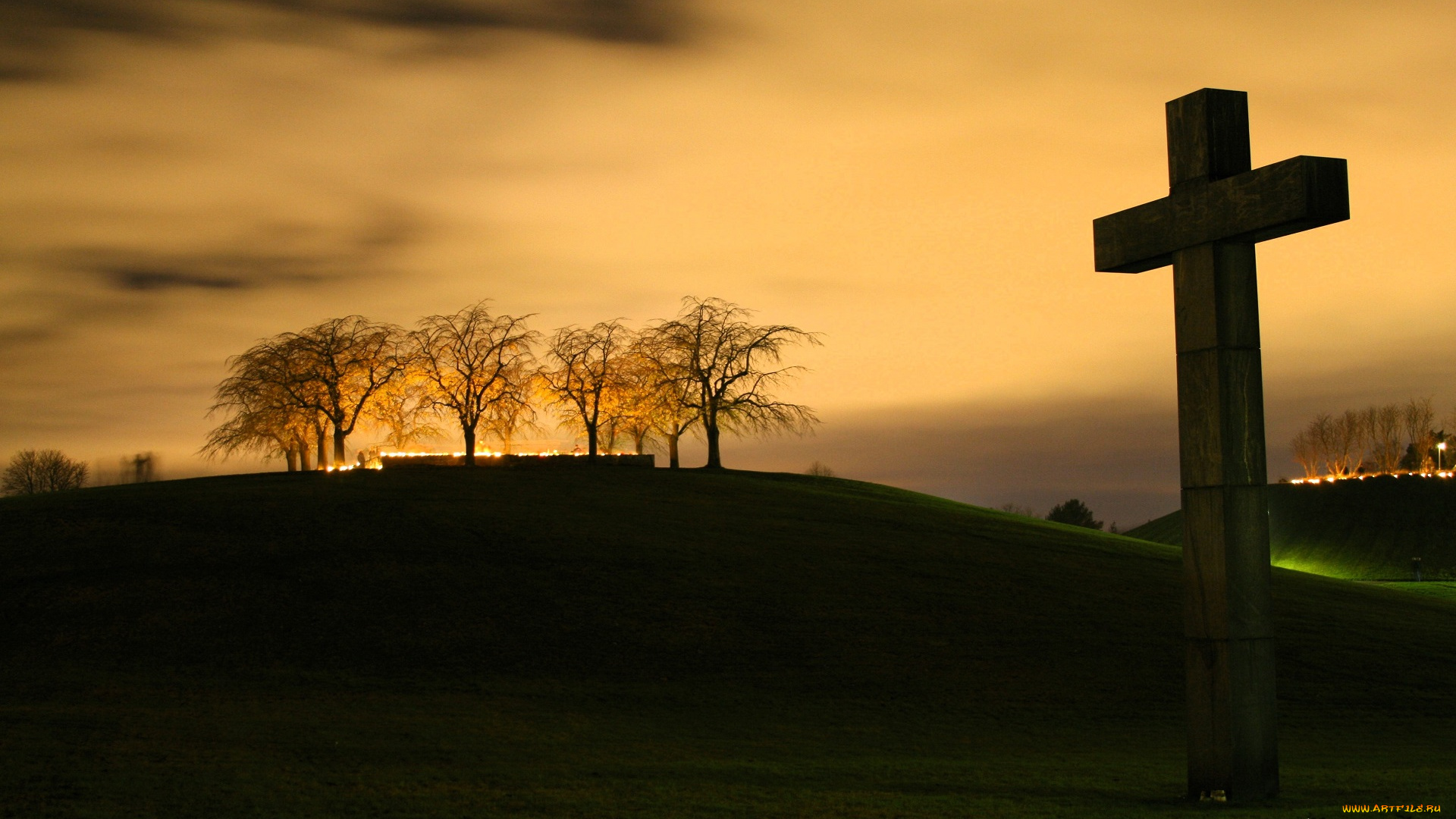 природа, парк, закат, деревья, осень, огни, лужайки, холмы, крест