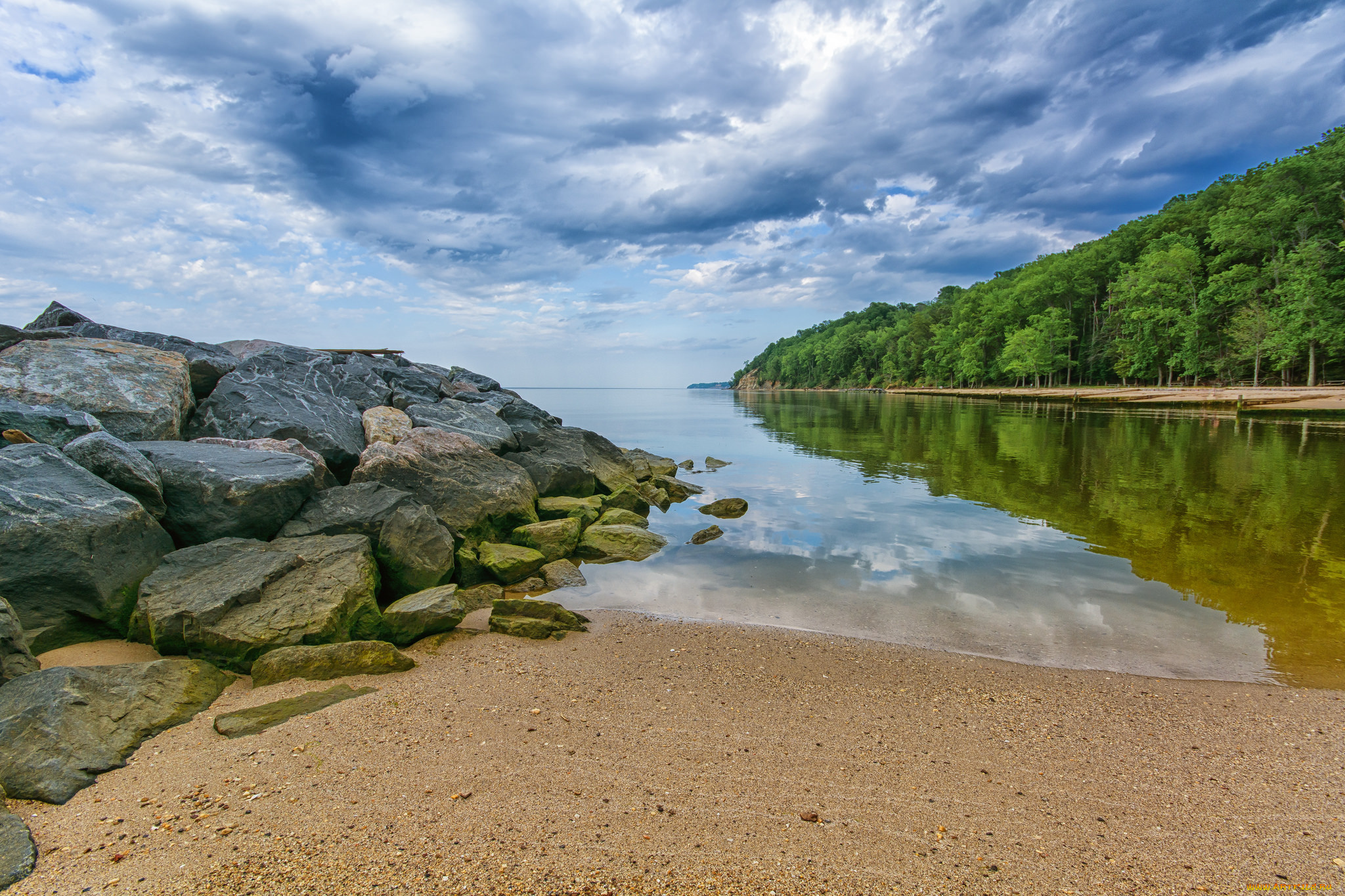 природа, реки, озера, небо, камни, лес, берег, деревья, тучи, озеро