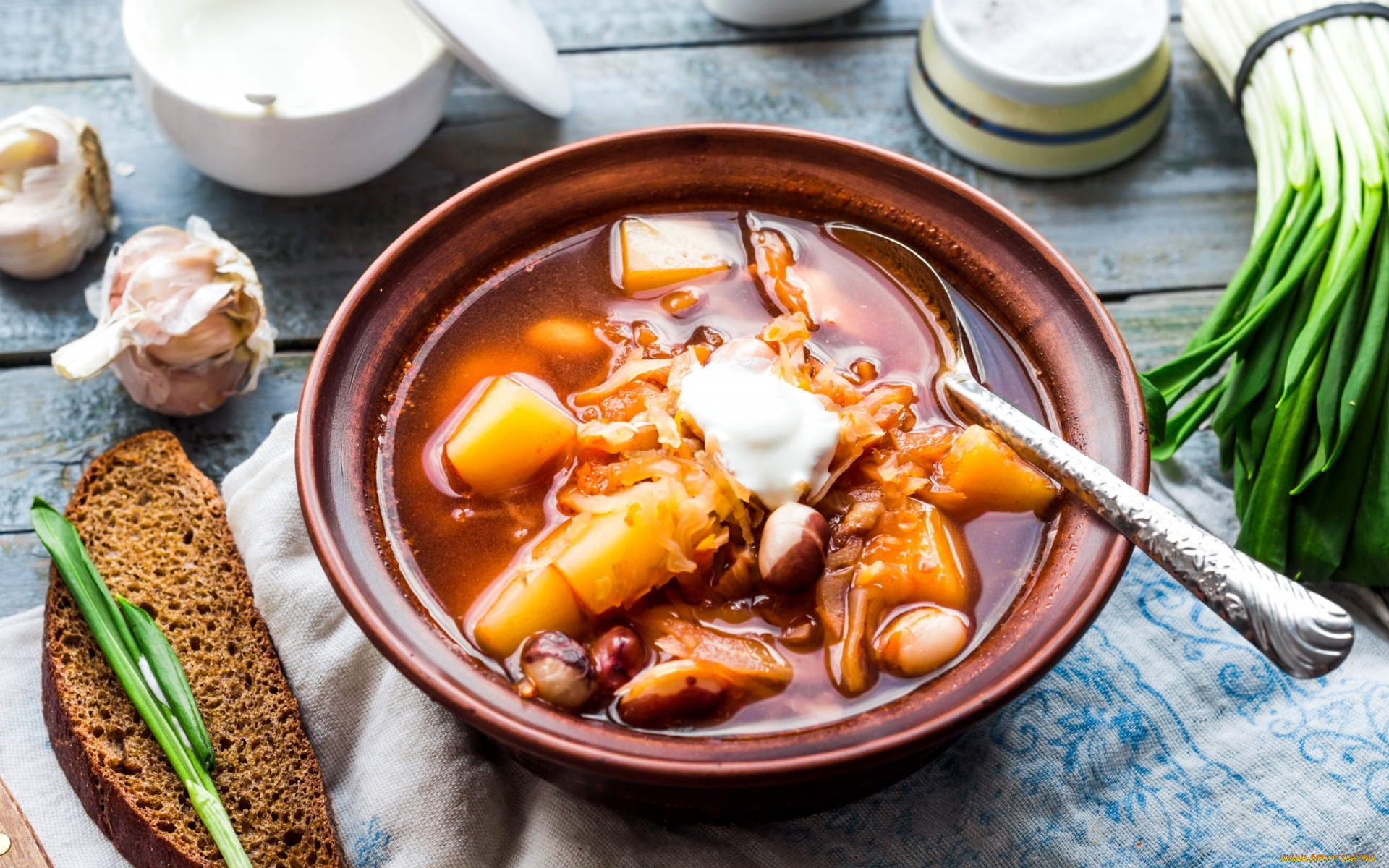 еда, вторые, блюда, хлеб, борщ, миска, чеснок