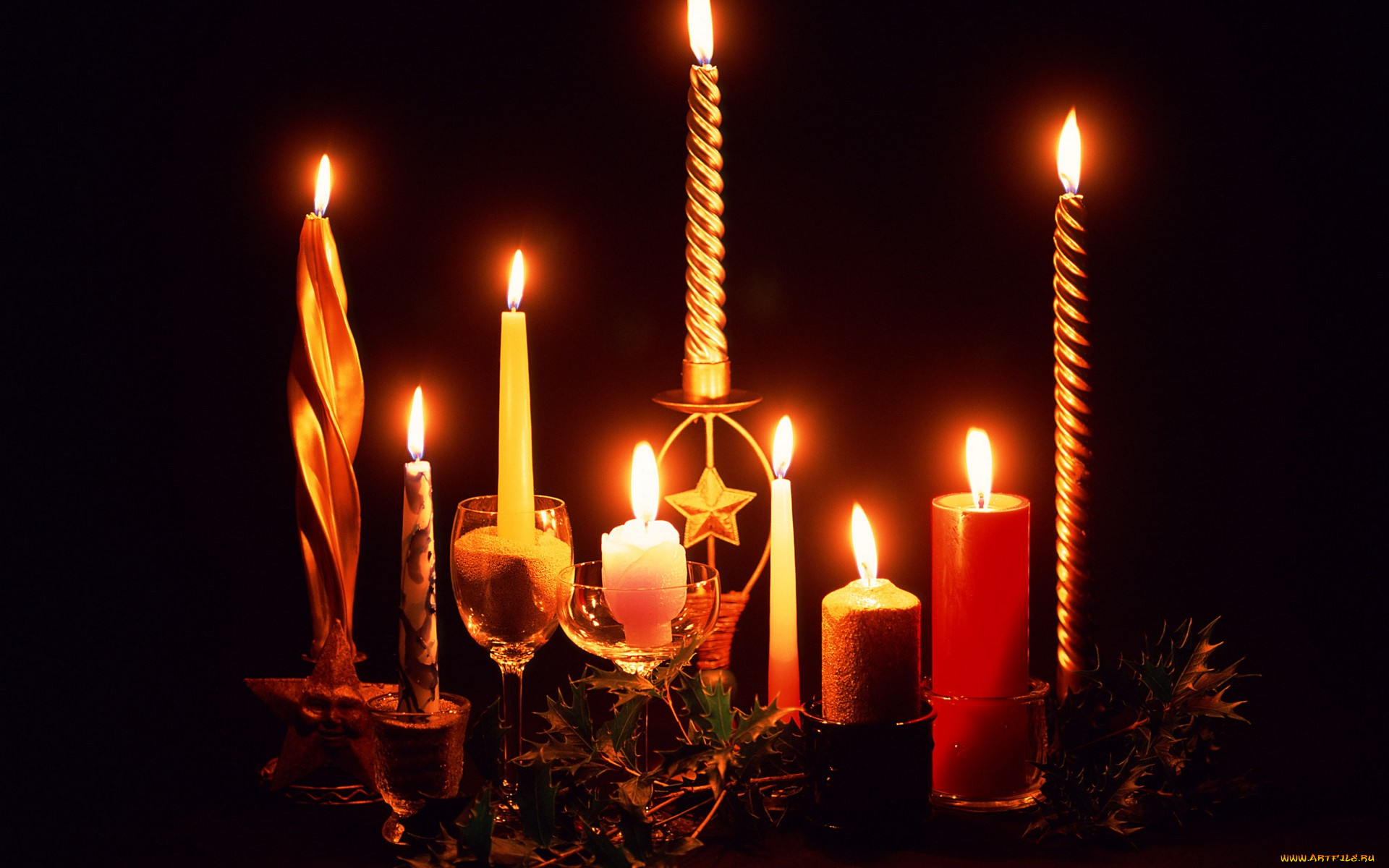 праздничные, новогодние, свечи, остролист, бокалы, свечи