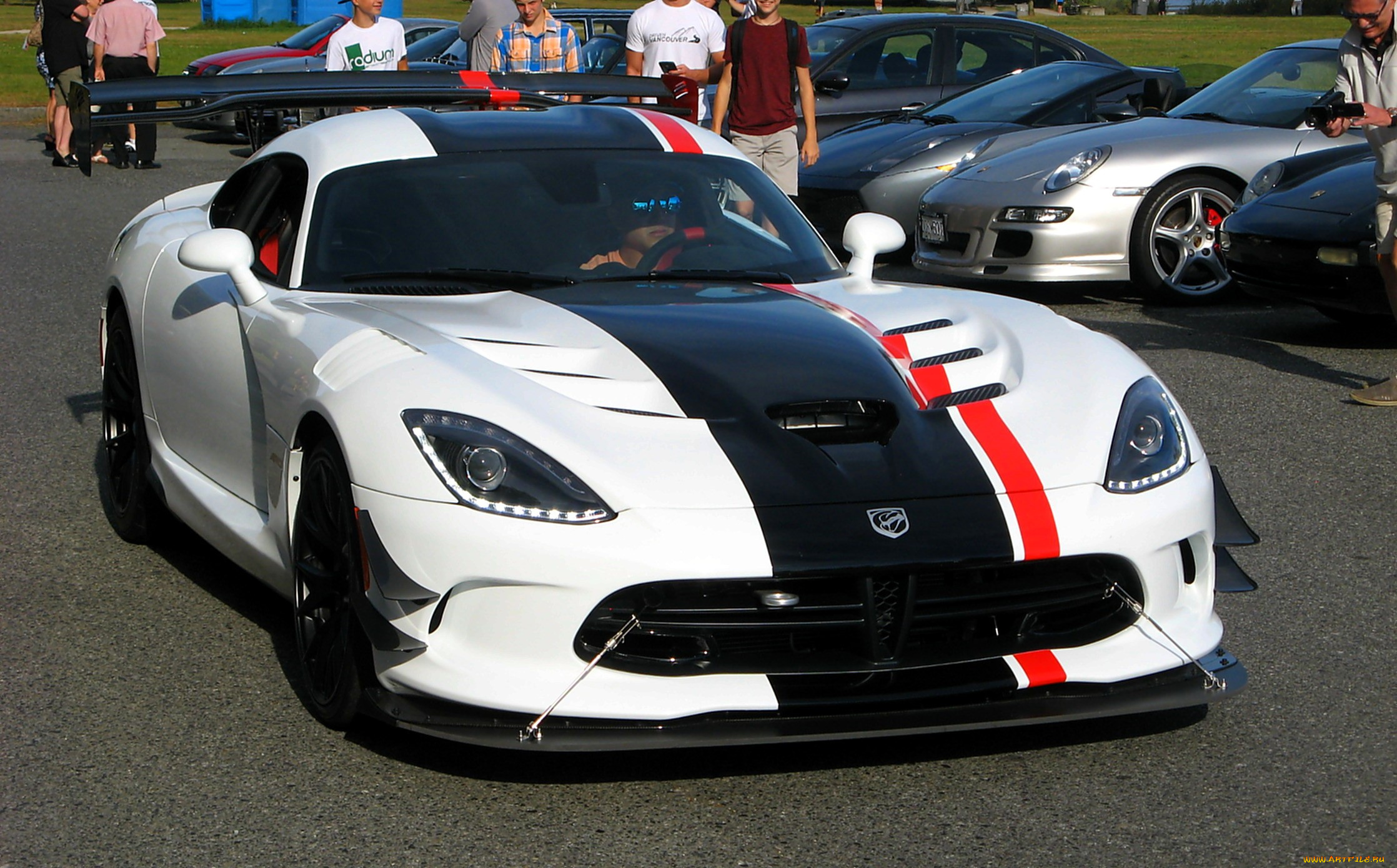 dodge, viper, автомобили, выставки, и, уличные, фото, белый, парковка, люди