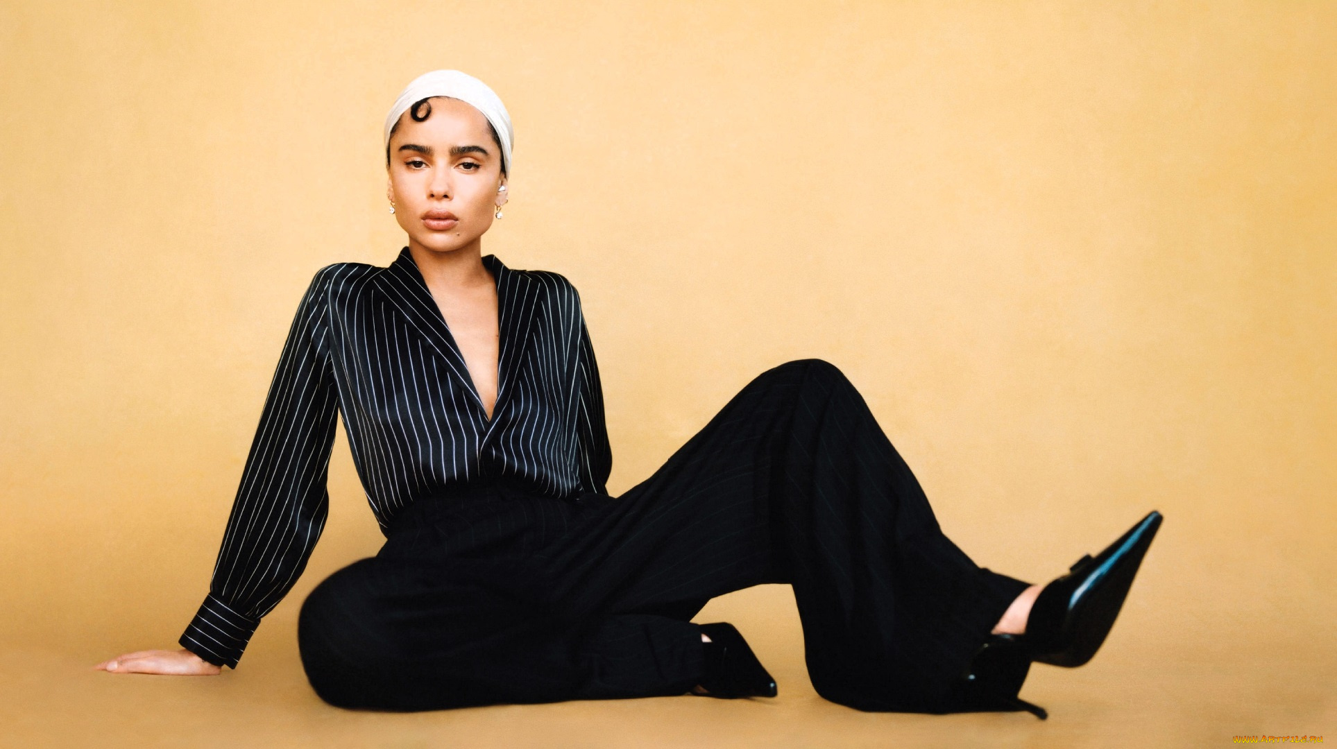 девушки, zoe, kravitz, актриса, шапочка, блузка, штаны, каблуки