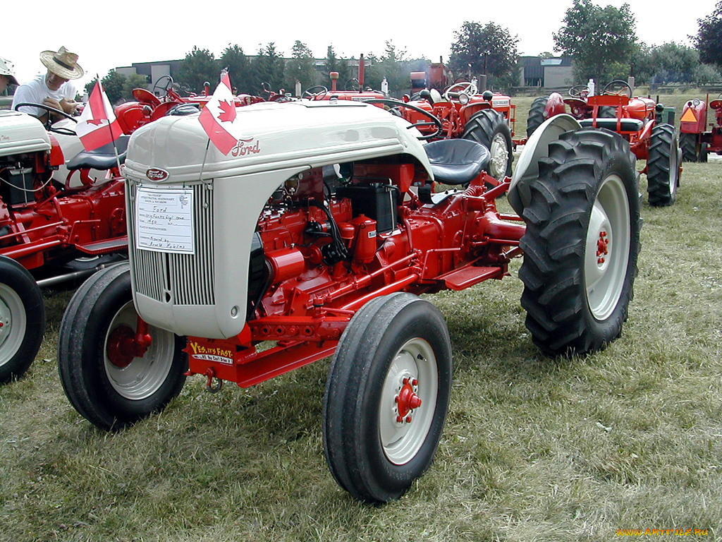 техника, тракторы