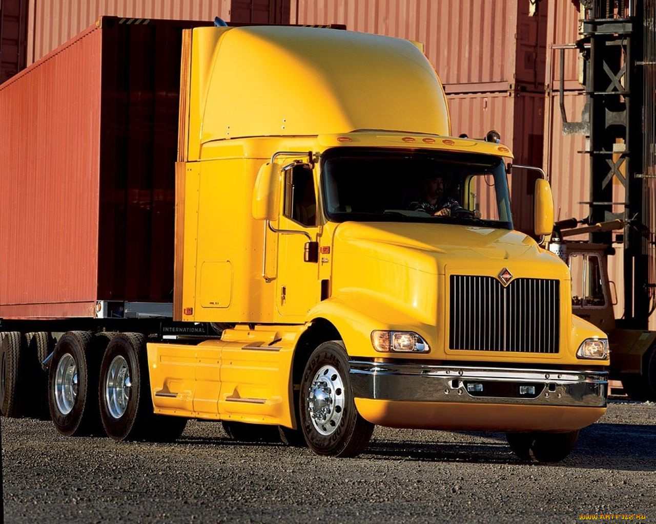 автомобили, international