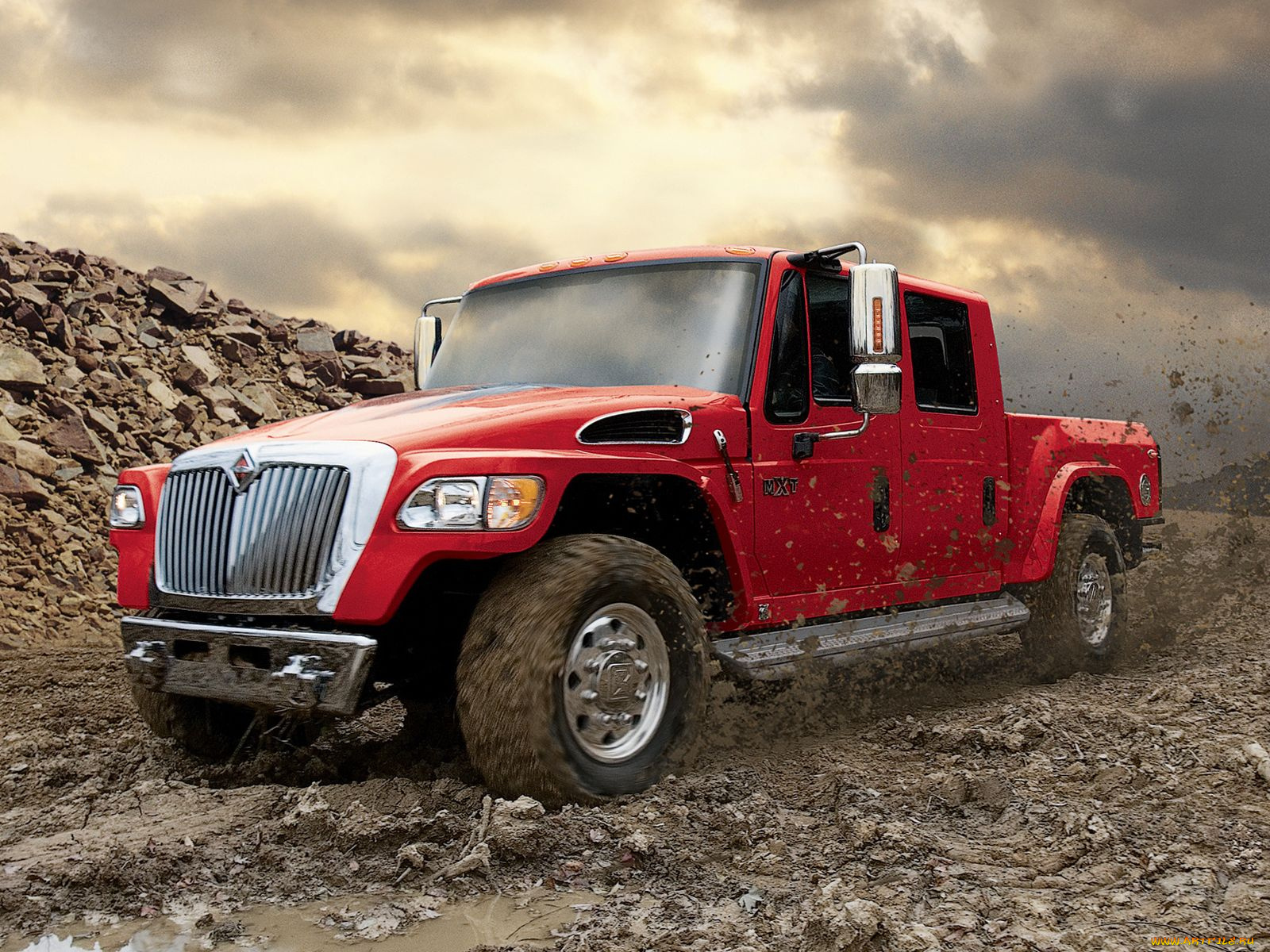 автомобили, international