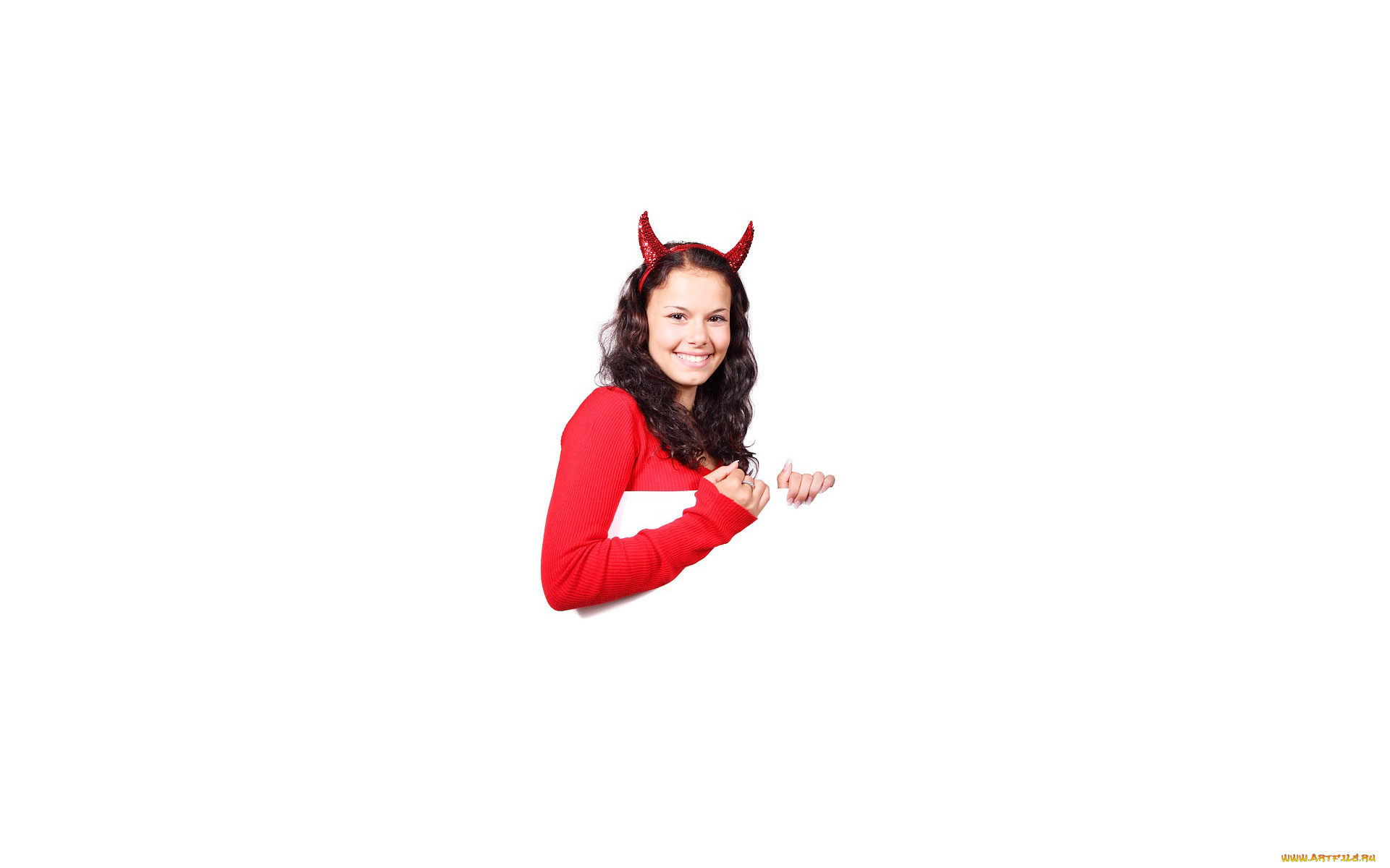 -Unsort, Брюнетки, Шатенки, девушка, рожками, девушки, unsort, брюнетки, шатенки, белый, фон, рога, рожки, красный, улыбка