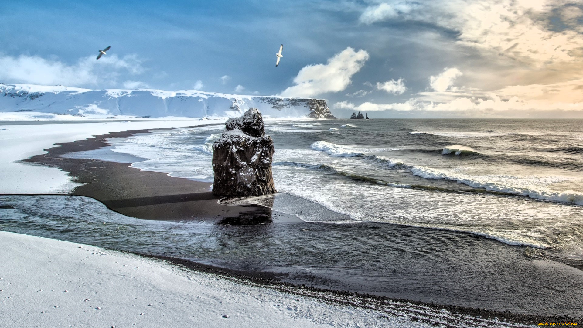 природа, побережье, тучи, берег, море, чайки, камень, обрыв