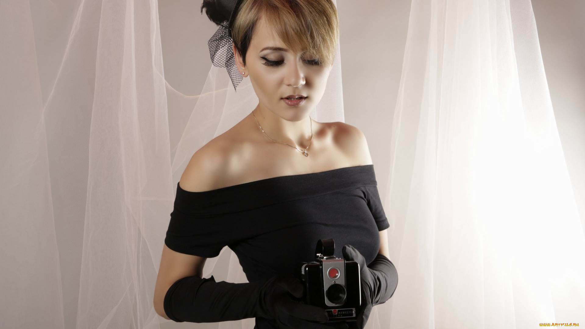 kloe, love, девушки, -, брюнетки, , шатенки, девушка, женщина, шатенка, темноволосая, сексуальная, модель, звезда, позирует, разная, обувь, верхняя, стильная, одежда, нижнее, эротическое, бельё, трусы, лифчик, колготки, чулки, аксессуары, макияж, и, множество, элементов, на, фотографии