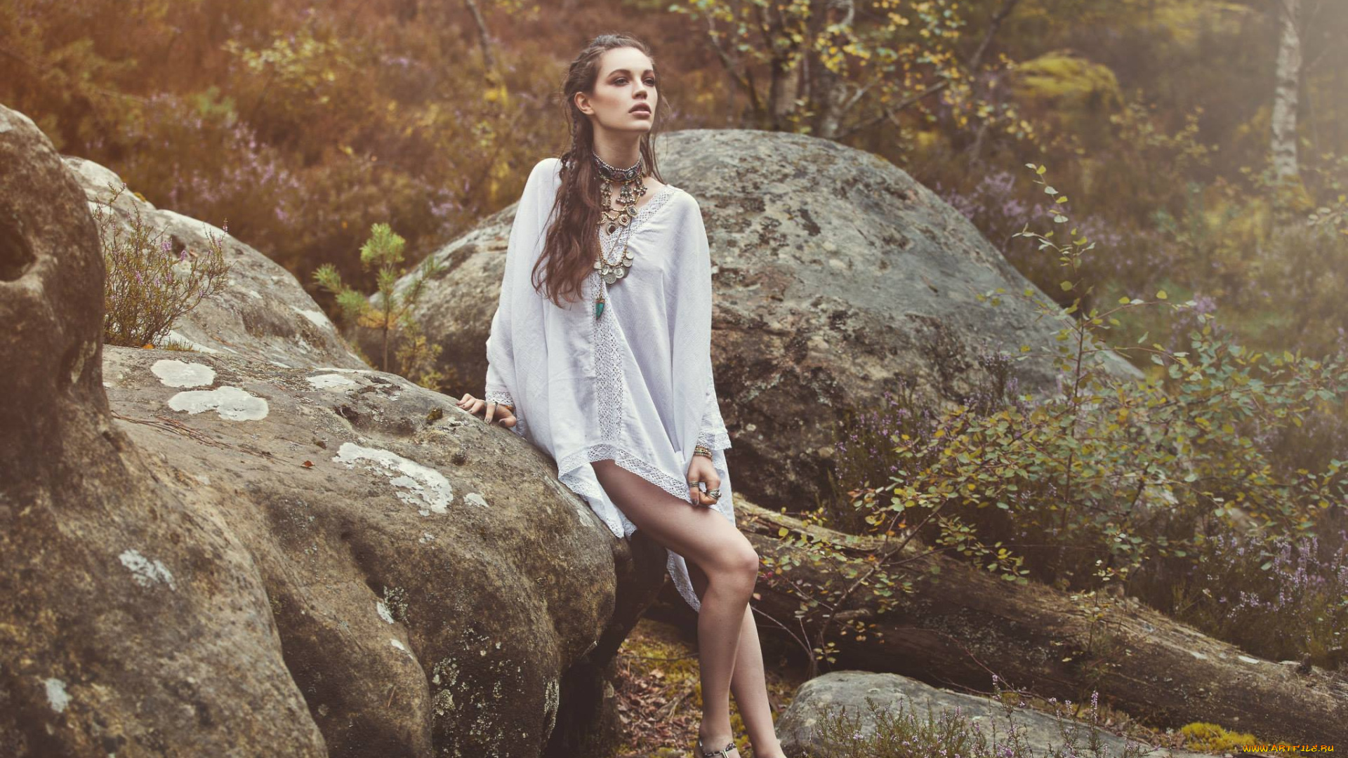 красивая, девушка, девушки, -, брюнетки, , шатенки, девушка, женщина, шатенка, темноволосая, сексуальная, модель, звезда, позирует, разная, обувь, верхняя, стильная, одежда, нижнее, эротическое, бельё, трусы, лифчик, колготки, чулки, аксессуары, макияж, и, множество, элементов, на, фотографии