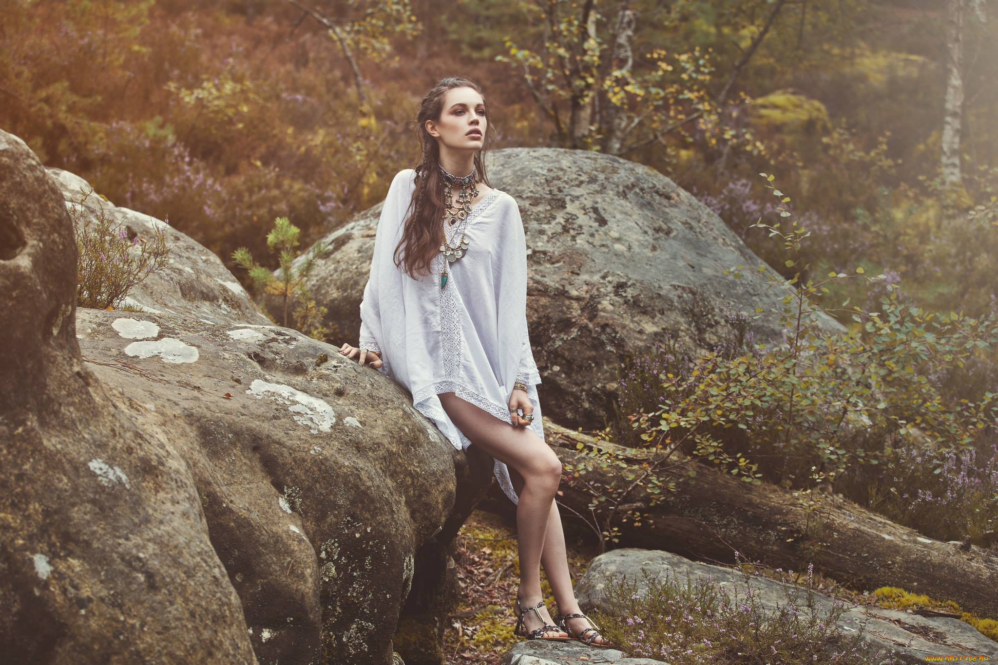 красивая, девушка, девушки, -, брюнетки, , шатенки, девушка, женщина, шатенка, темноволосая, сексуальная, модель, звезда, позирует, разная, обувь, верхняя, стильная, одежда, нижнее, эротическое, бельё, трусы, лифчик, колготки, чулки, аксессуары, макияж, и, множество, элементов, на, фотографии