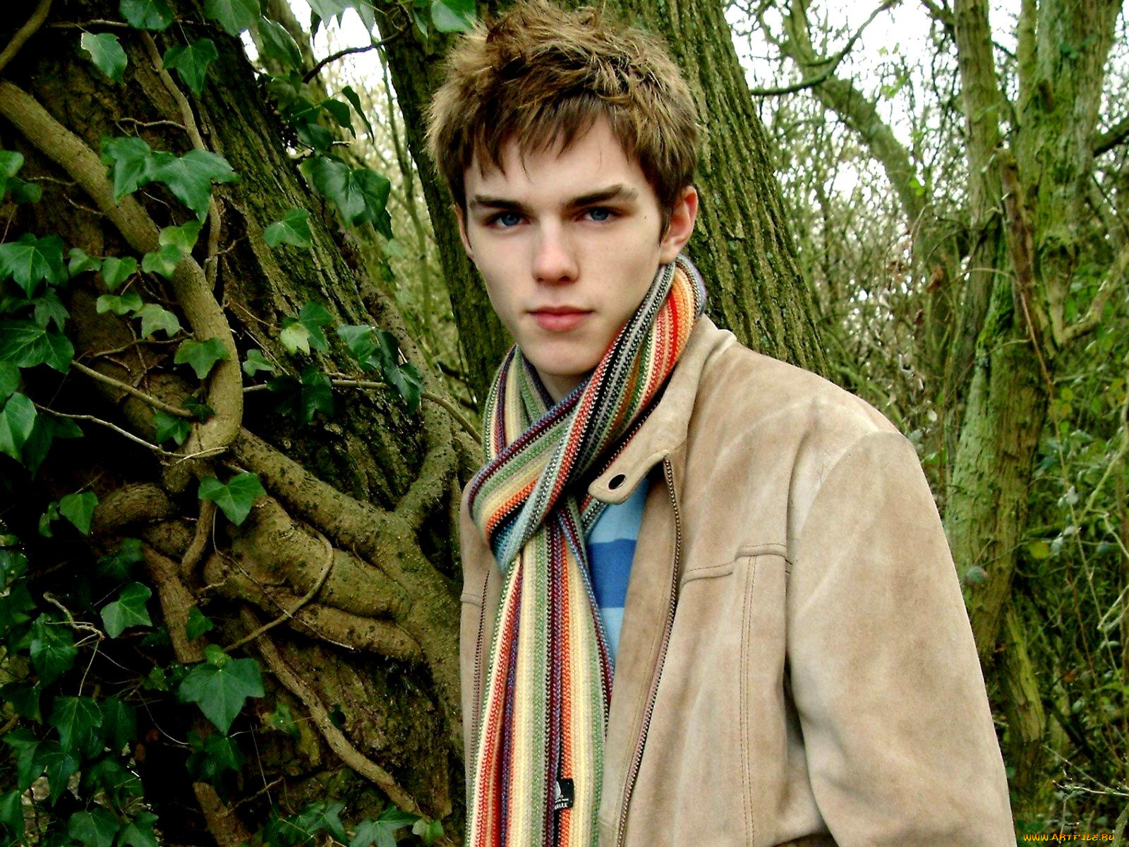 nicholas, hoult, мужчины