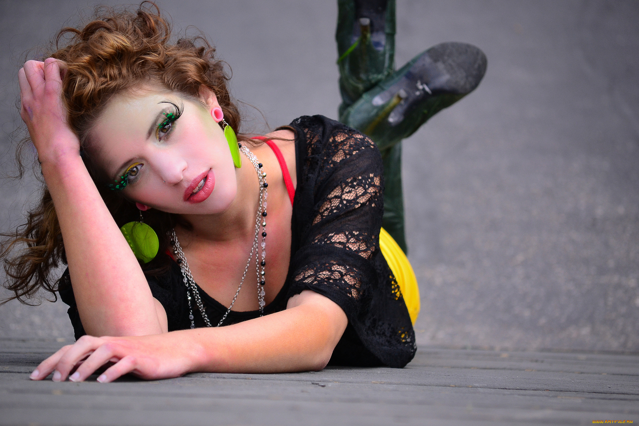 девушки, -unsort, , брюнетки, , шатенки, поза, взгляд, лицо, жест