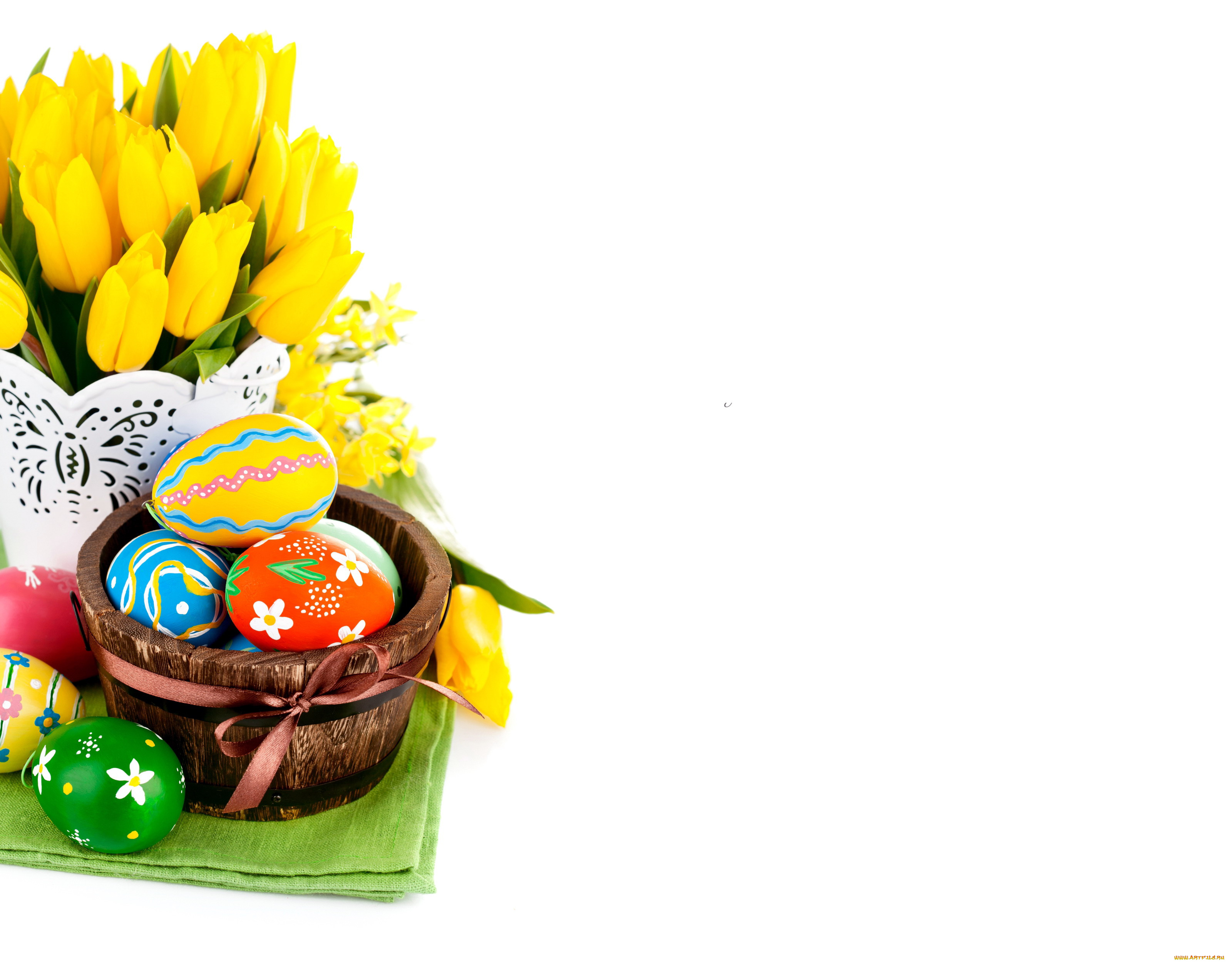 праздничные, пасха, писанки, тюльпаны