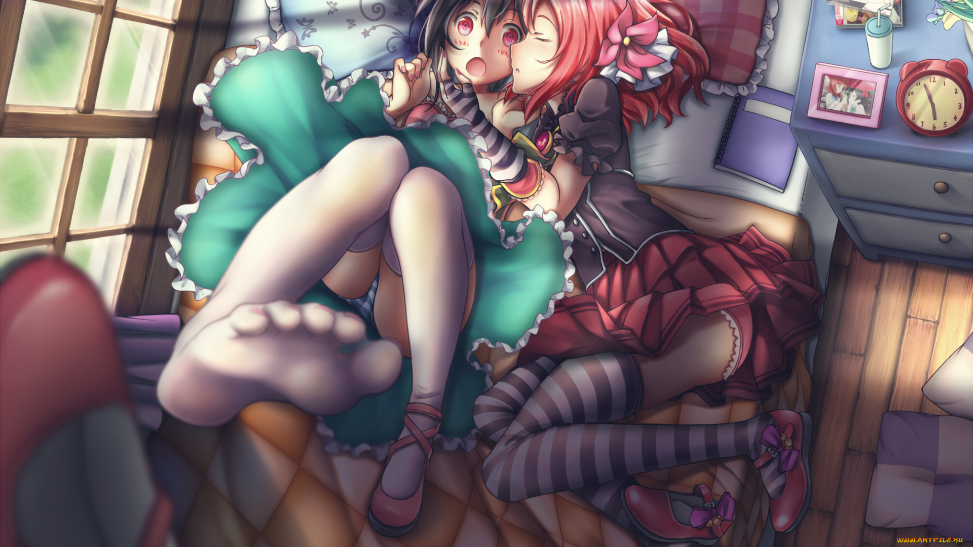 аниме, , , , , , девушки, арт, oishii, garriel, кровать, туфли, yazawa, nico, nishikino, maki, love, live, school, idol, project