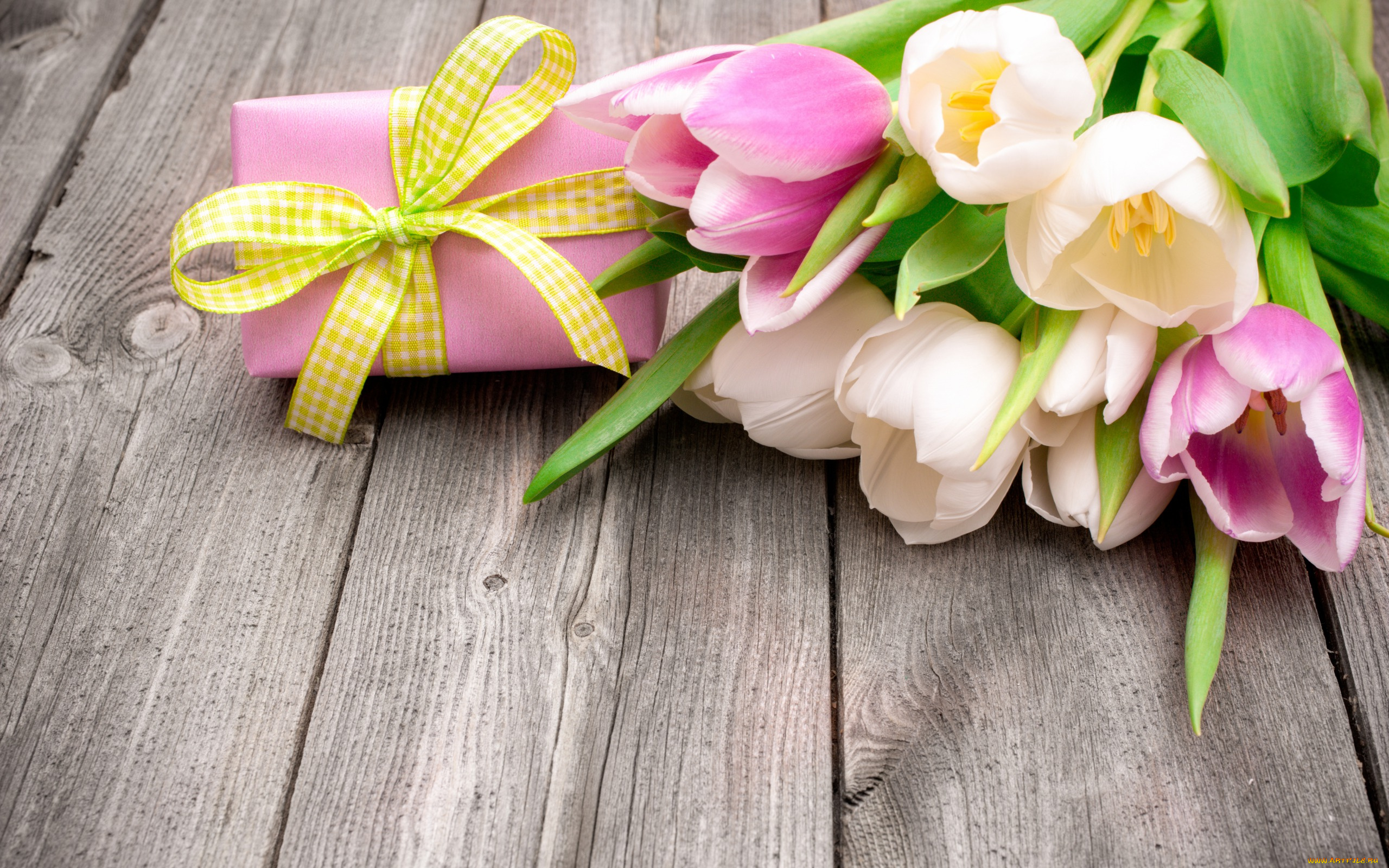 цветы, тюльпаны, бант, лента, подарок