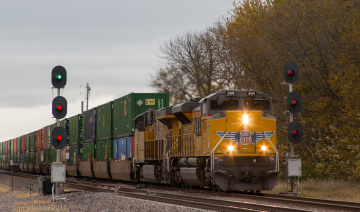 Картинка техника поезда рельсы состав локомотив