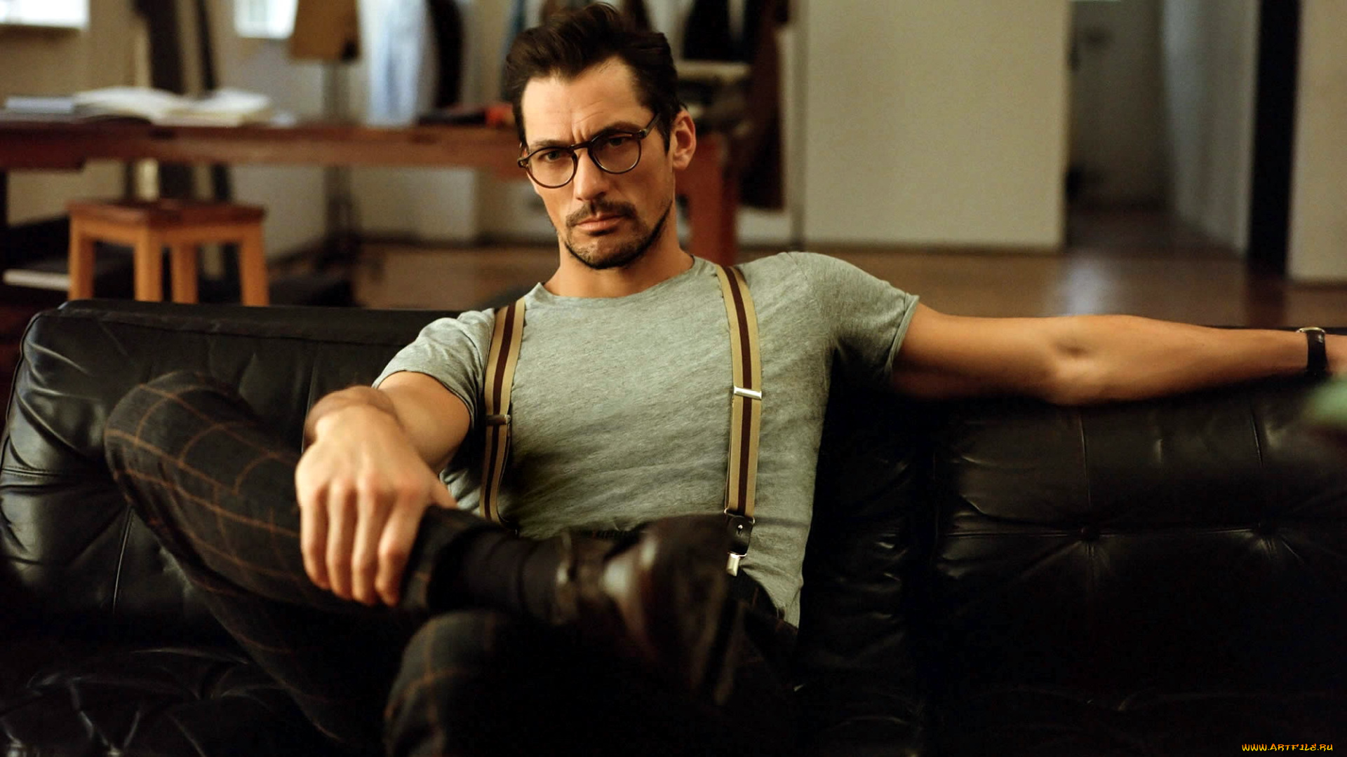 мужчины, david, gandy, очки, подтяжки, поза