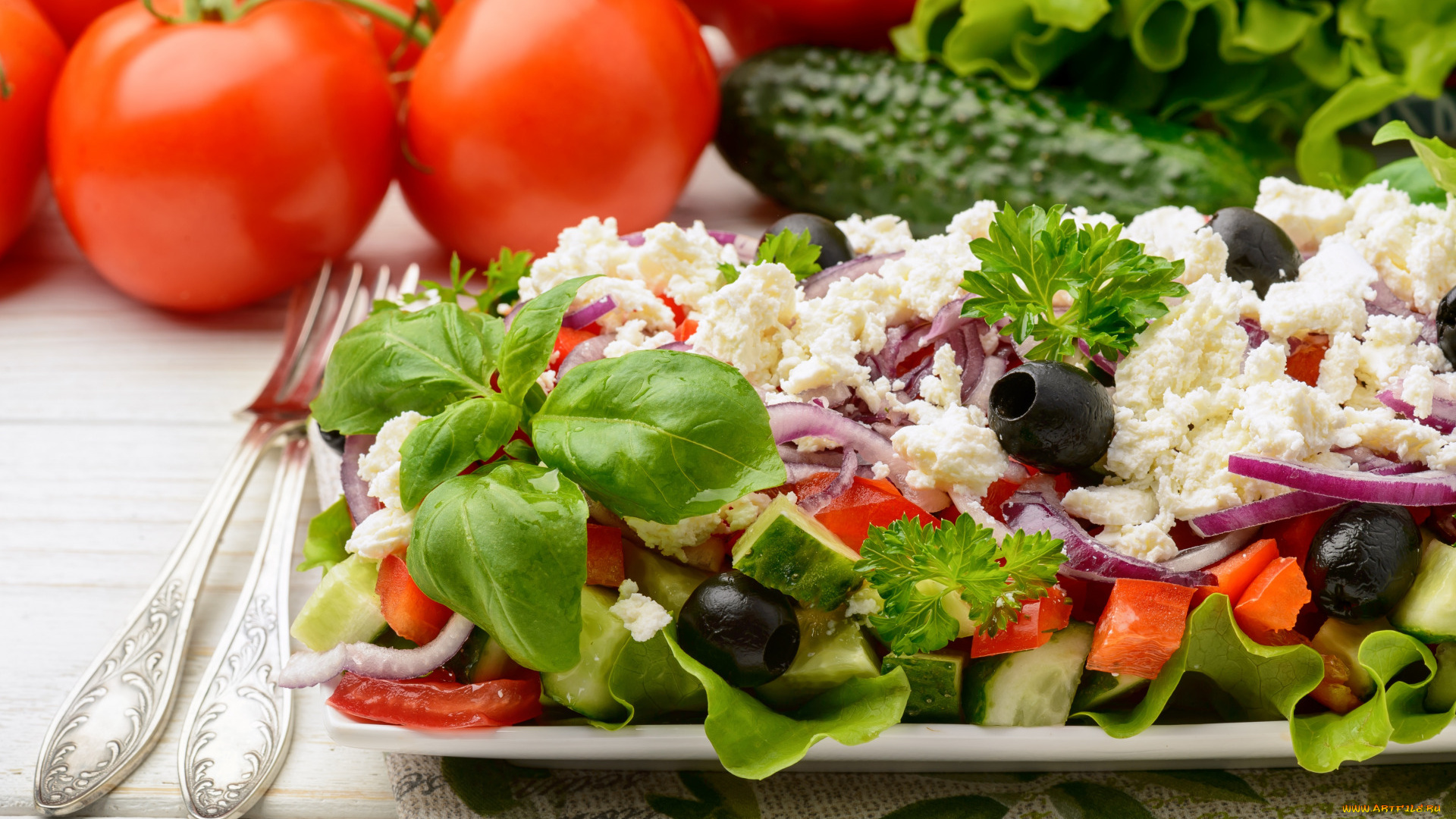 еда, салаты, , закуски, помидоры, огурец, салат, зелень, базилик