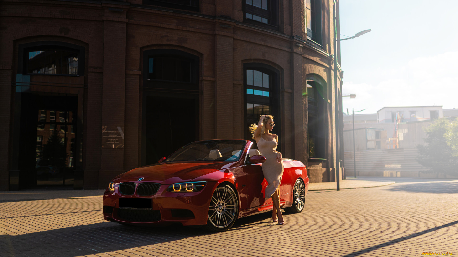 девушка, и, авто, автомобили, -авто, с, девушками, девушка, женщина, блондинка, светловолосая, сексуальная, модель, звезда, позирует, разная, обувь, верхняя, стильная, одежда, нижнее, эротическое, бельё, трусы, лифчик, колготки, чулки, аксессуары, макияж, и, множество, элементов, на, фотографии