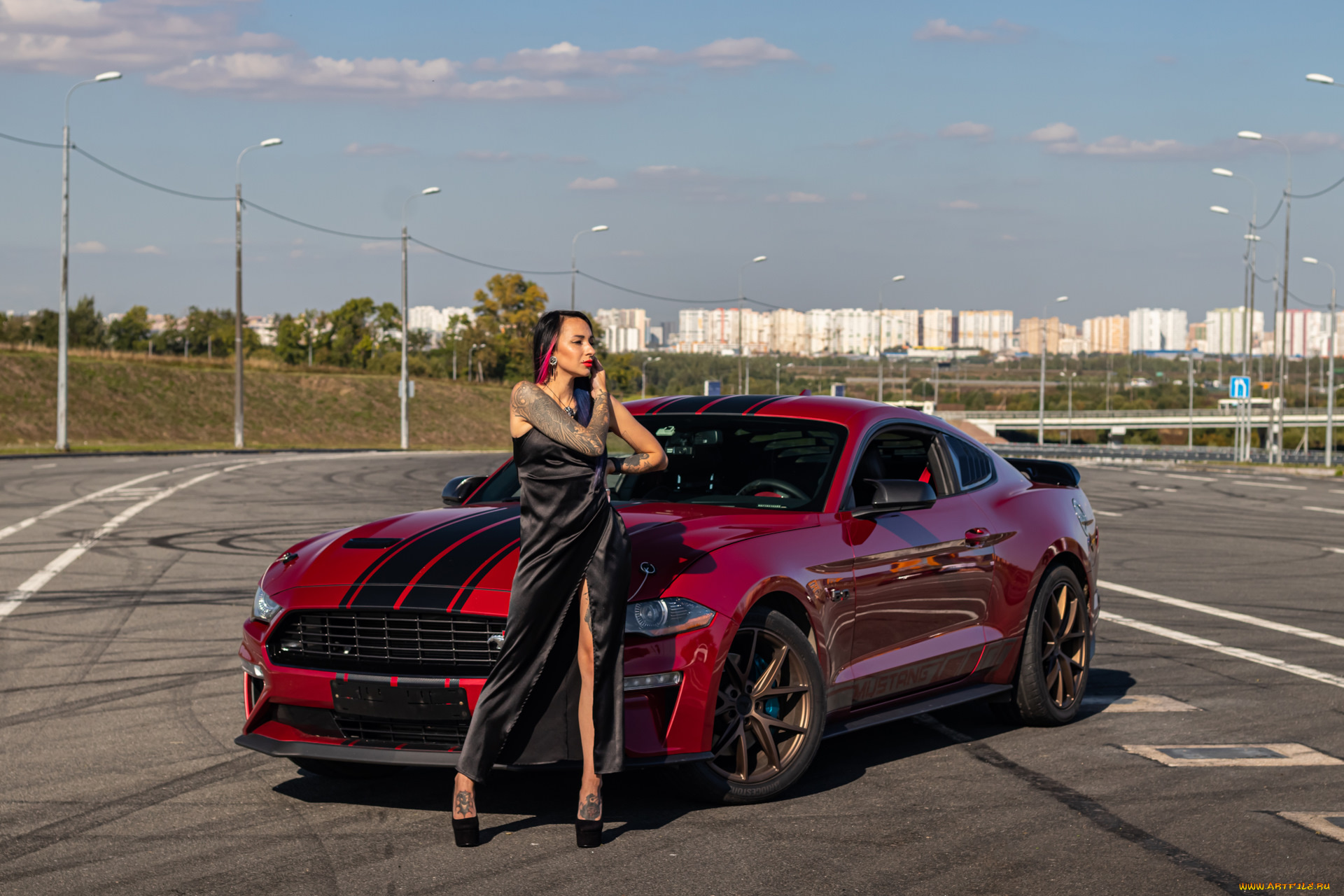 девушка, и, авто, автомобили, -авто, с, девушками, девушка, женщина, брюнетка, темноволосая, сексуальная, модель, звезда, позирует, разная, обувь, верхняя, стильная, одежда, нижнее, эротическое, бельё, трусы, лифчик, колготки, чулки, аксессуары, макияж, и, множество, элементов, на, фотографии