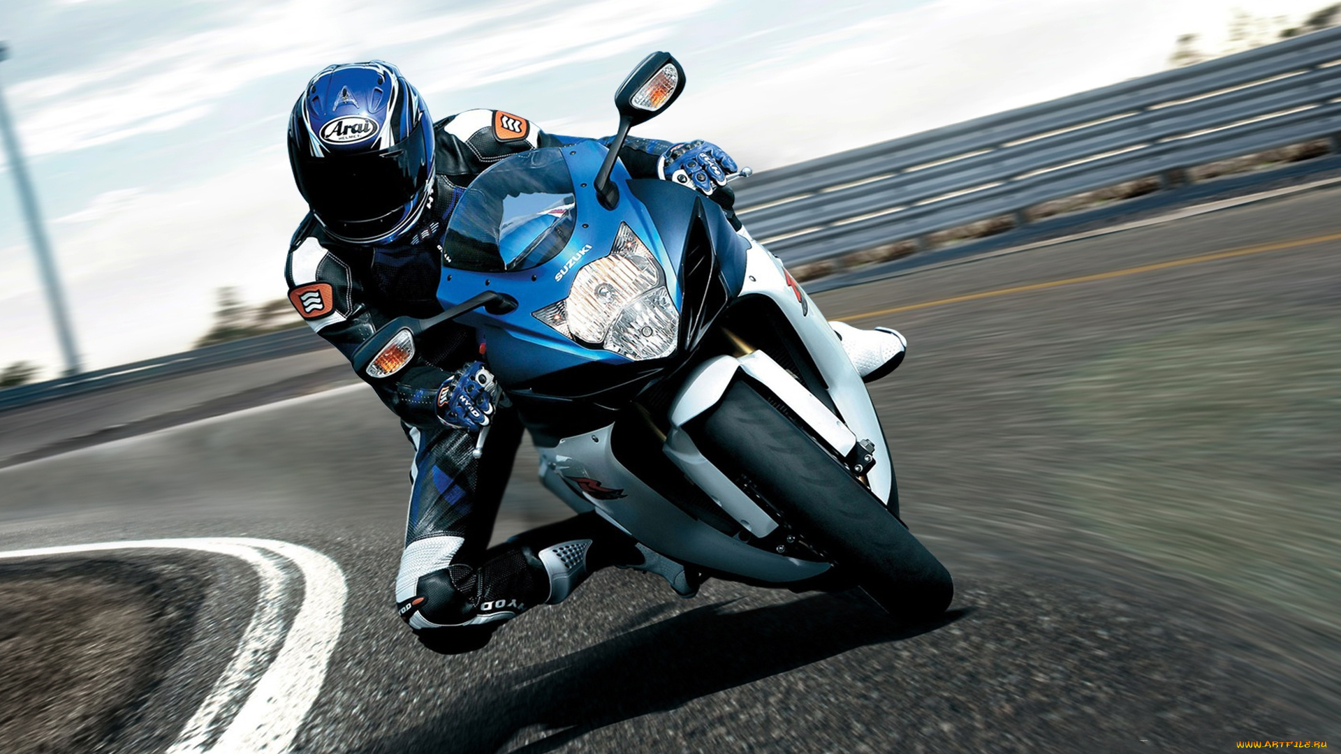 спорт, мотоспорт, гонки, вираж, шлем, байк, гонщик