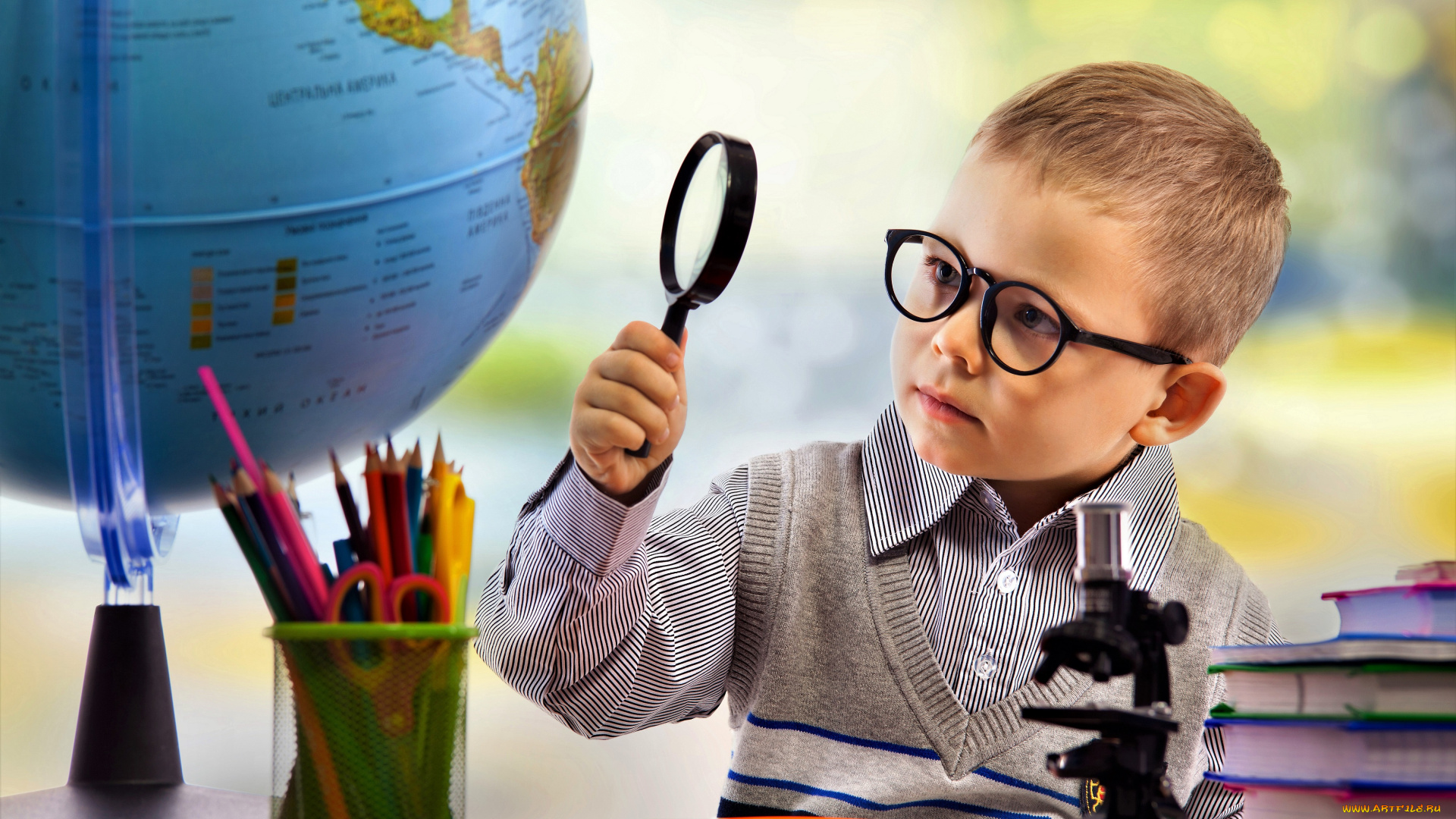 разное, дети, мальчик, очки, лупа, глобус, книги, микроскоп