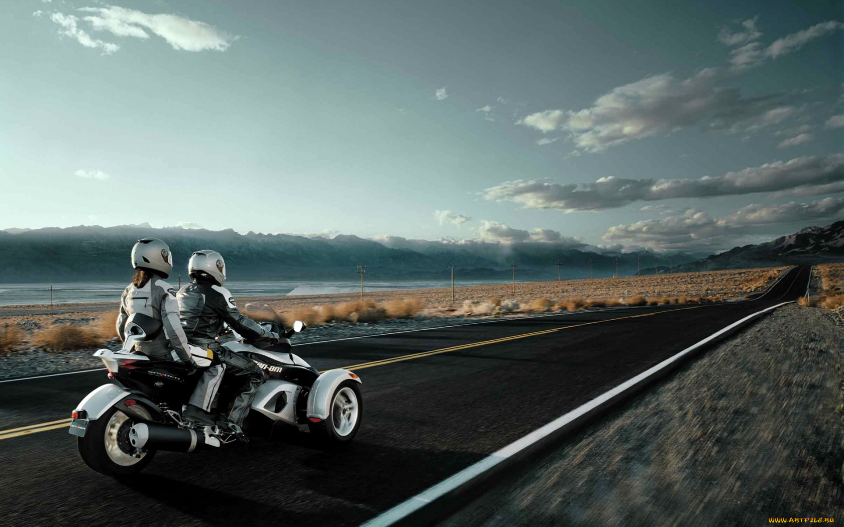 мотоциклы, трёхколёсные