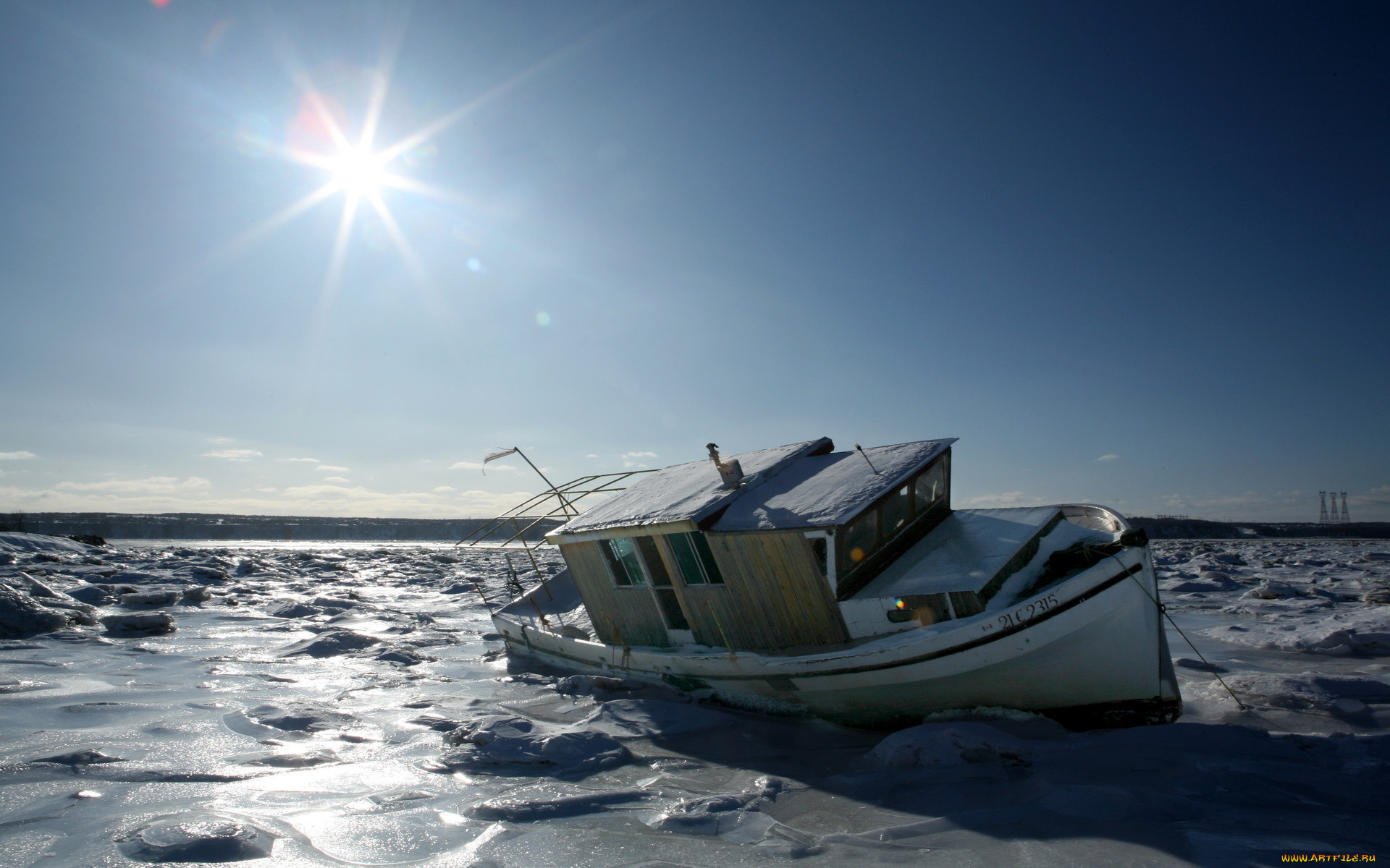 корабли, баркасы, буксиры