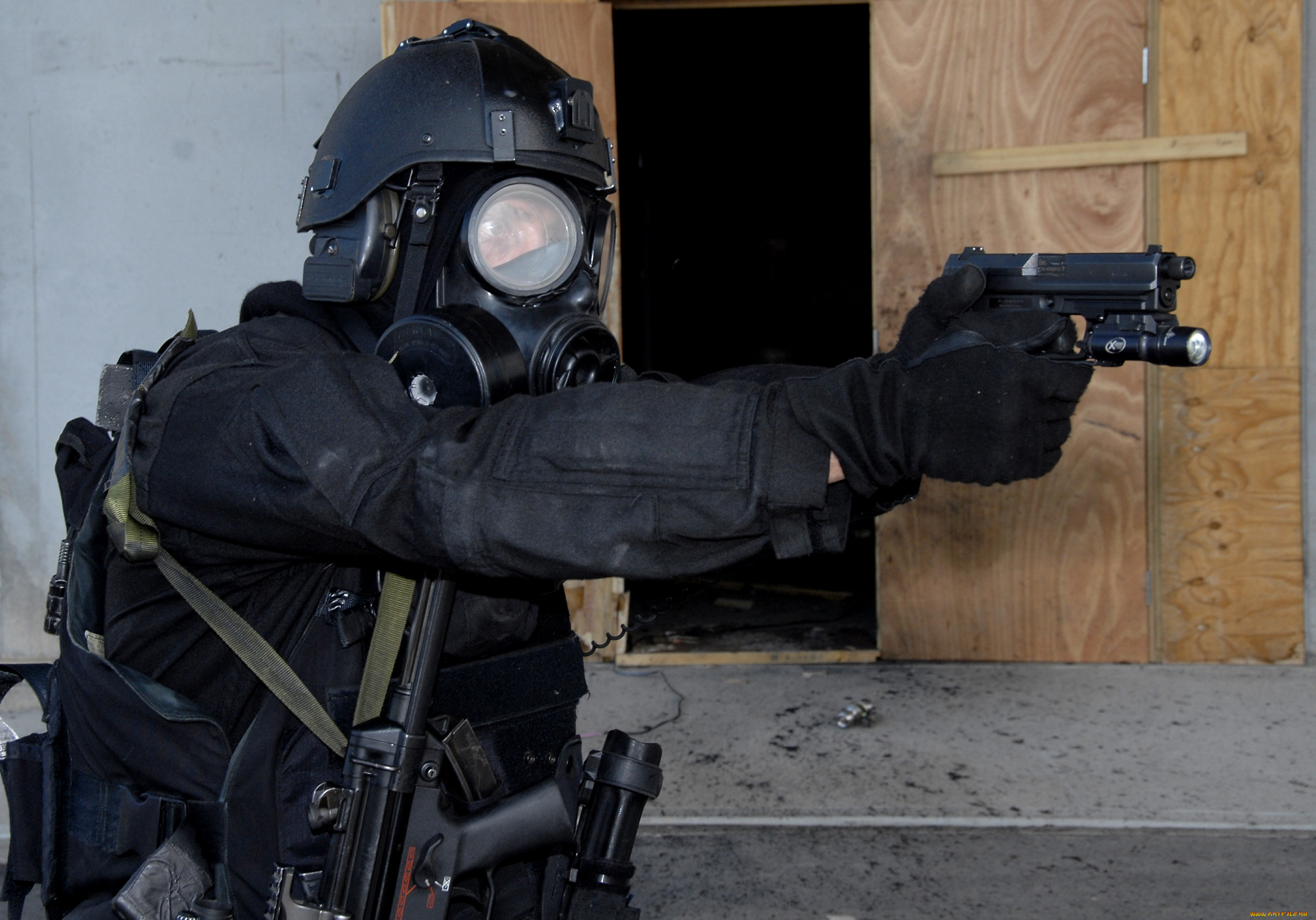 оружие, армия, спецназ, противогаз, пистолет, sas