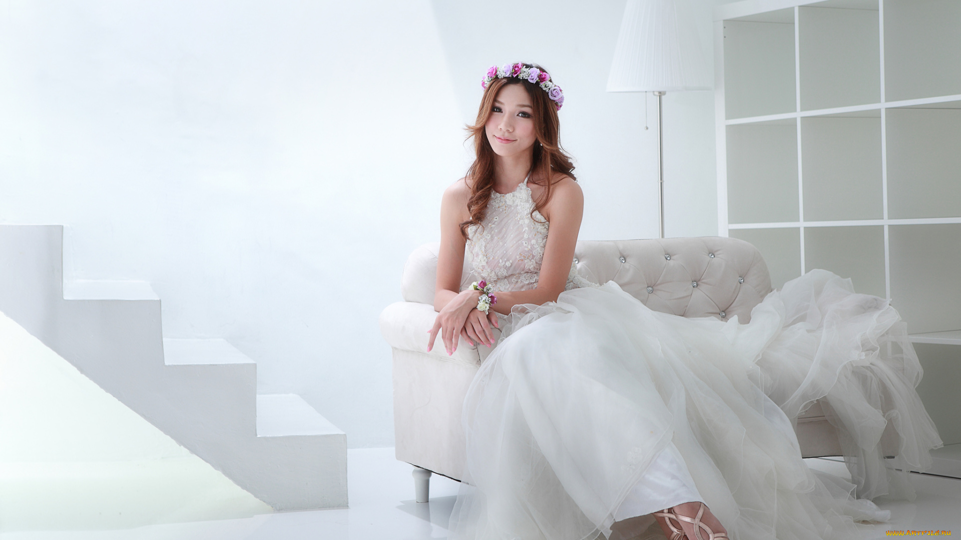 девушки, -unsort, , азиатки, диван, улыбка, поза, платье, фигура, лестница