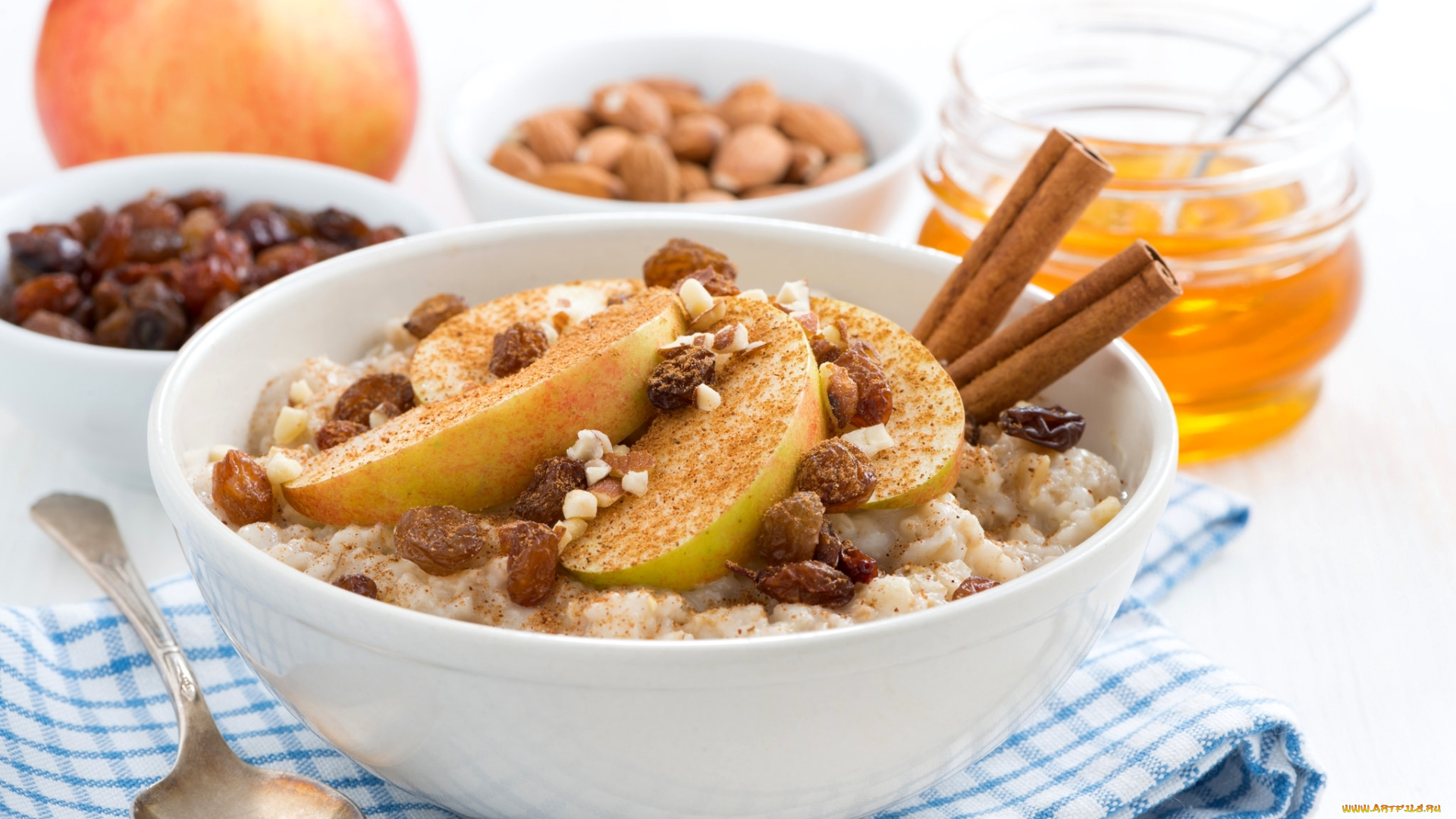еда, мюсли, , хлопья, мед, орехи, яблоко, каша, овсянка, изюм, корица