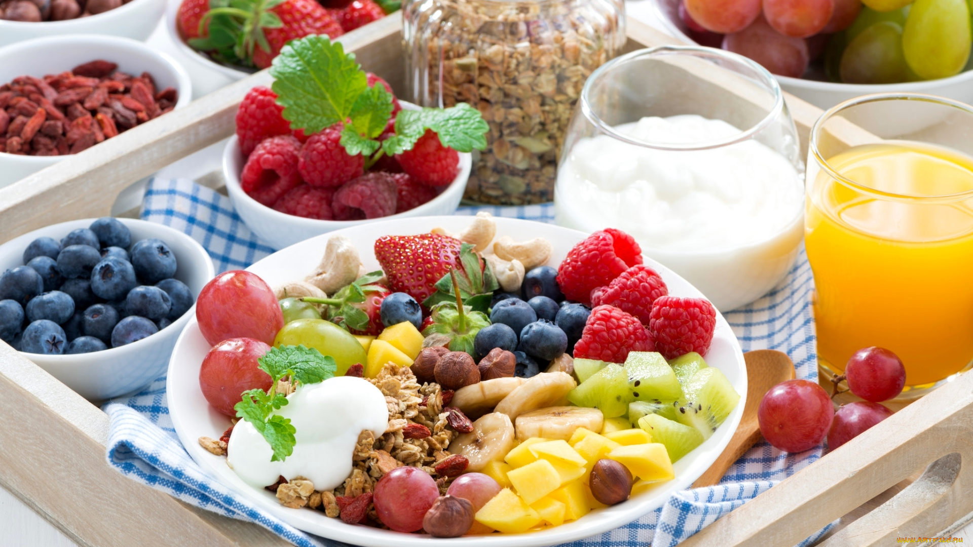 еда, разное, мята, сок, манго, йогурт, кешью, виноград, фундук, киви, клубника, малина, банан, голубика, гранола, ягоды, фрукты, изобилие