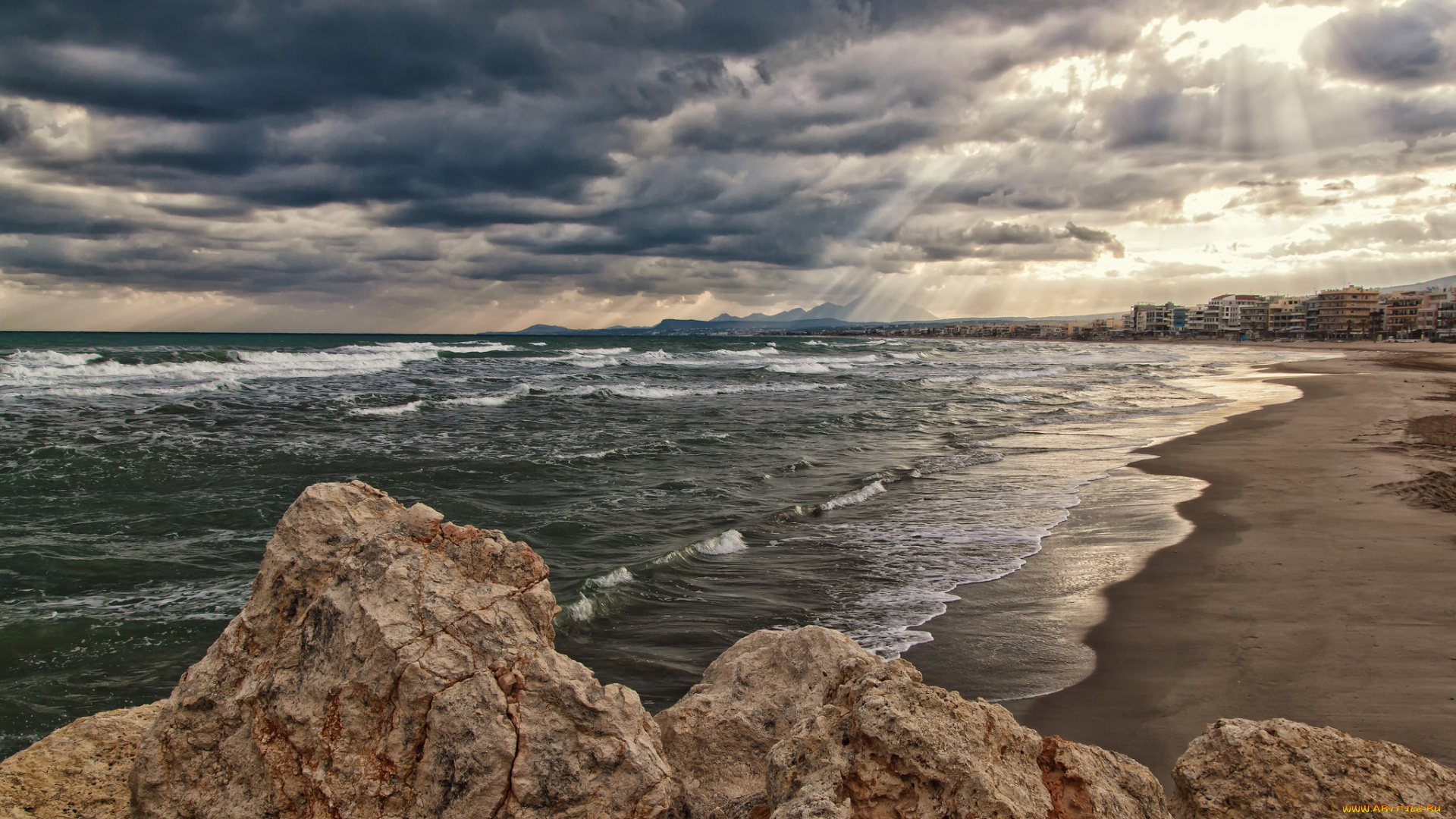 природа, побережье, пейзаж, море, небо, город, берег, камень, солнце, лучи