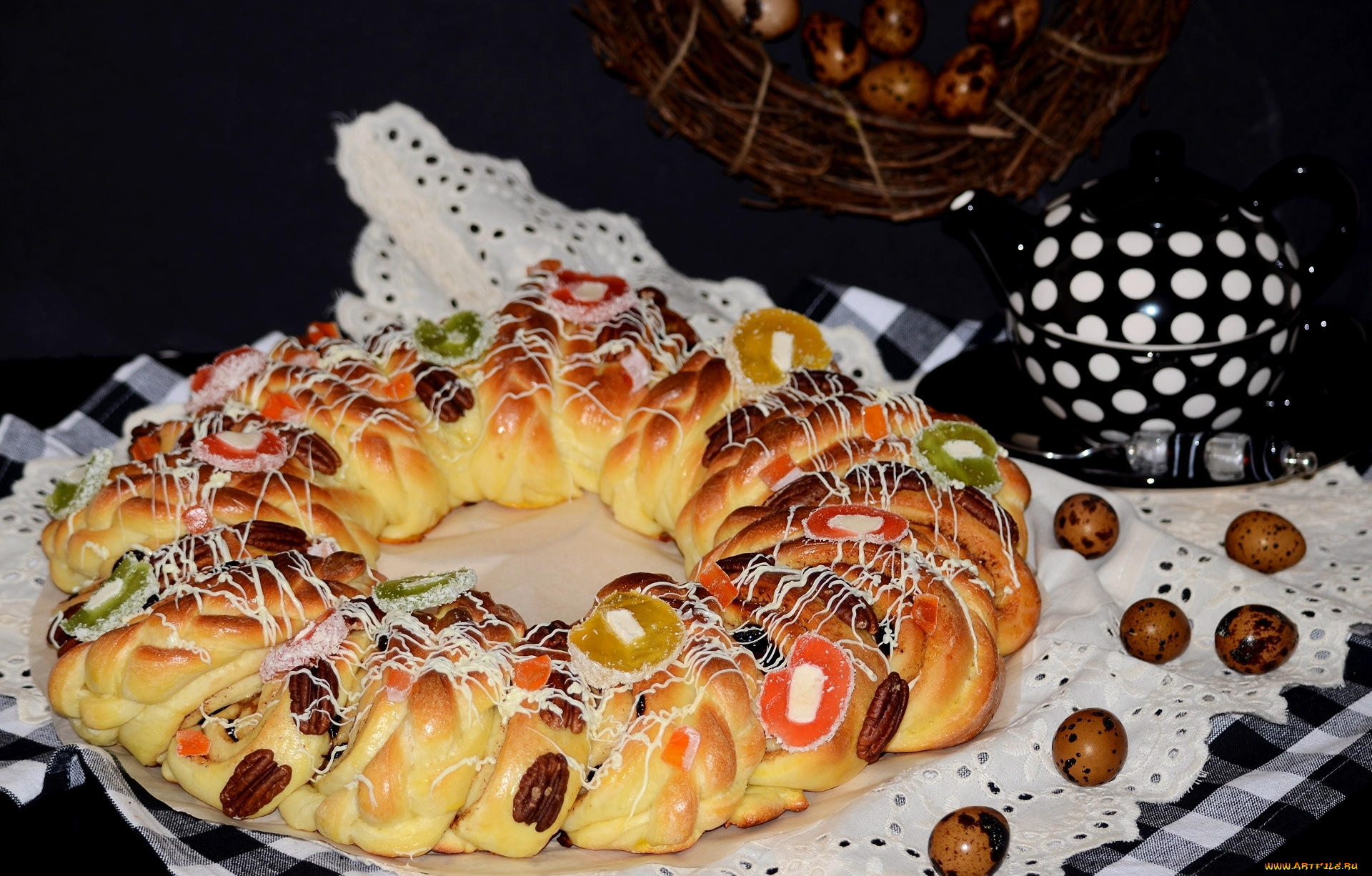 еда, пироги, перепелиные, яйца, кулич, чайник, цукаты, орехи